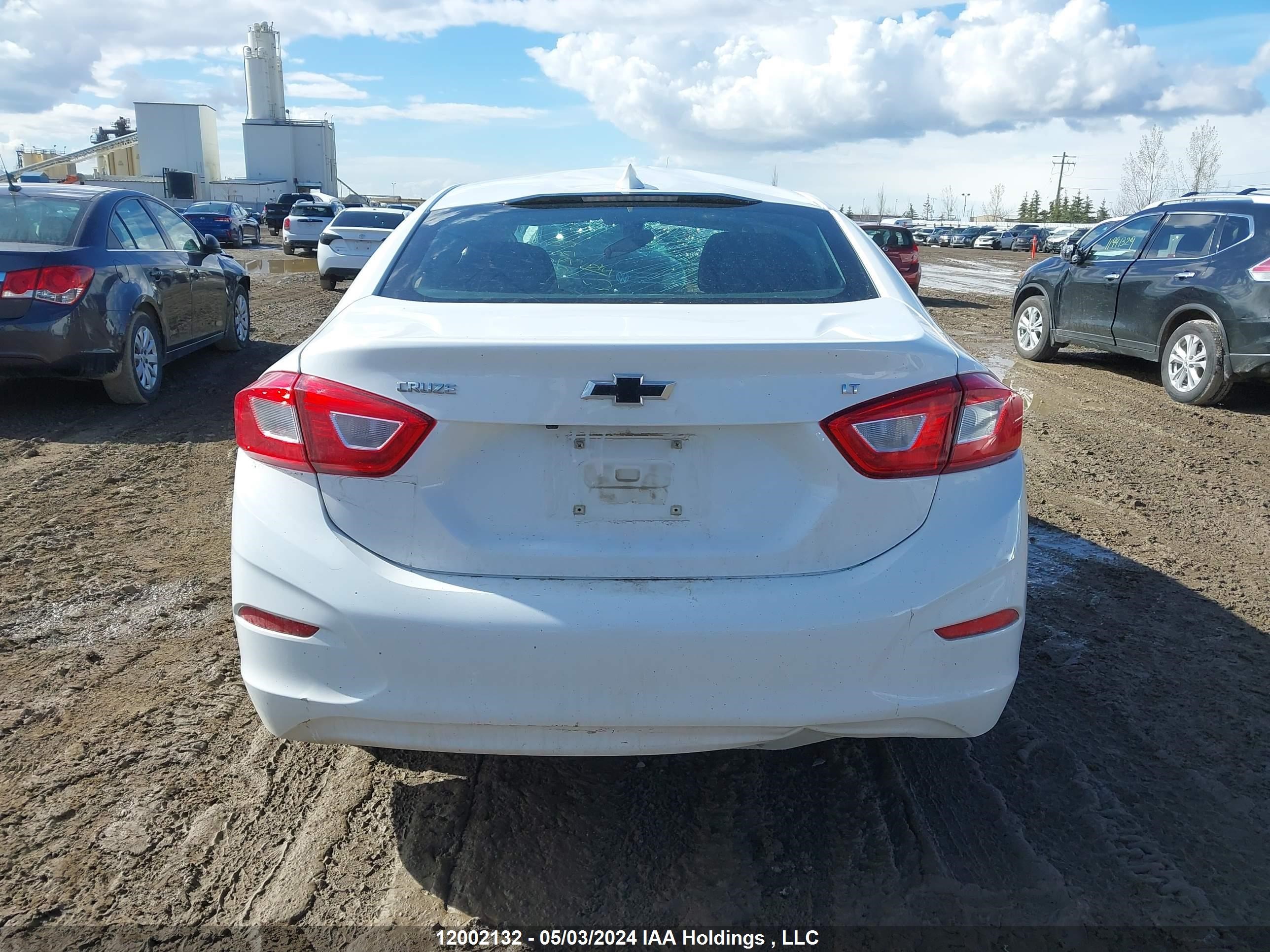 Photo 15 VIN: 1G1BE5SMXK7127798 - CHEVROLET CRUZE 