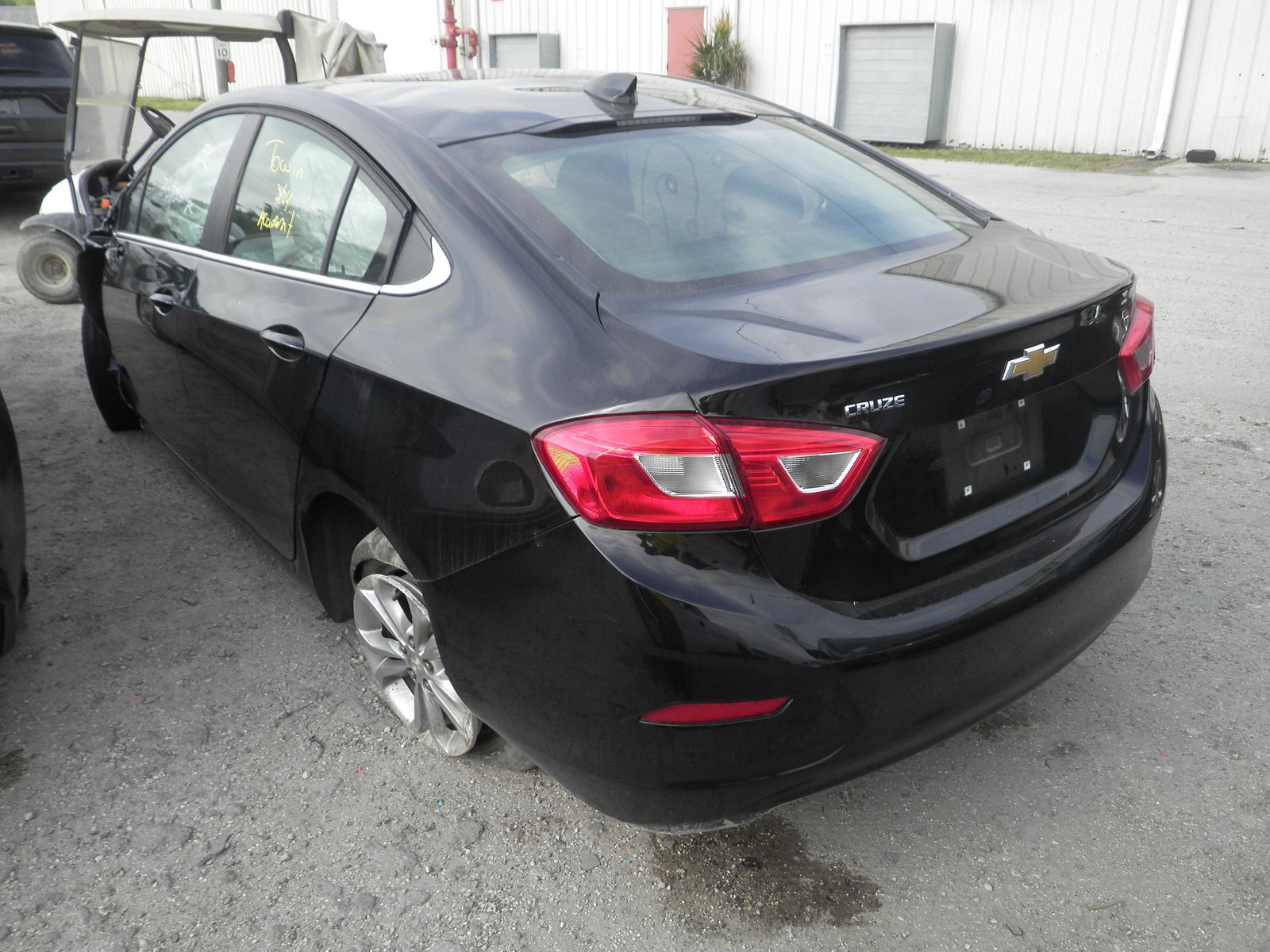 Photo 1 VIN: 1G1BE5SMXK7144794 - CHEVROLET CRUZE 