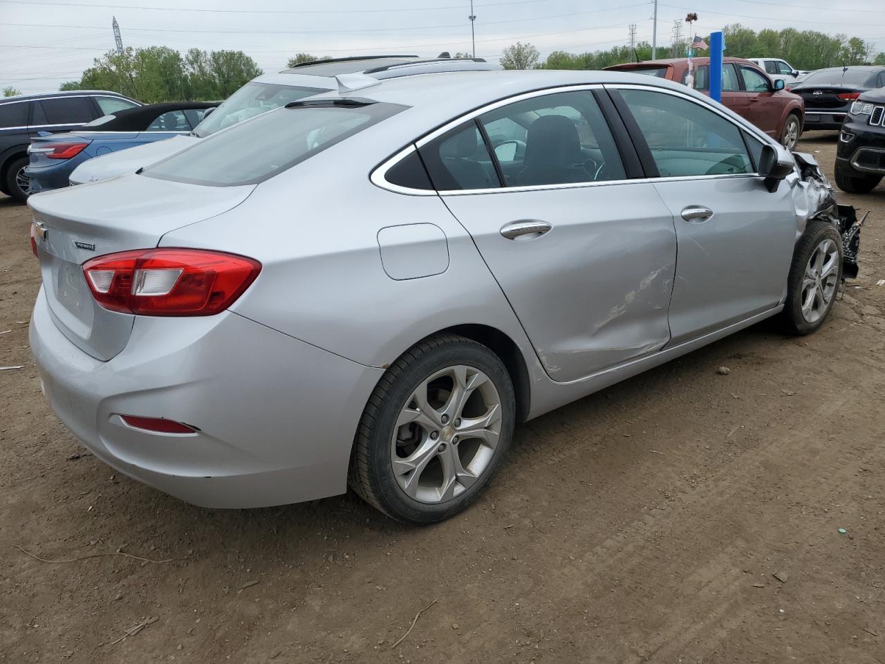 Photo 2 VIN: 1G1BF5SM0H7233635 - CHEVROLET CRUZE 