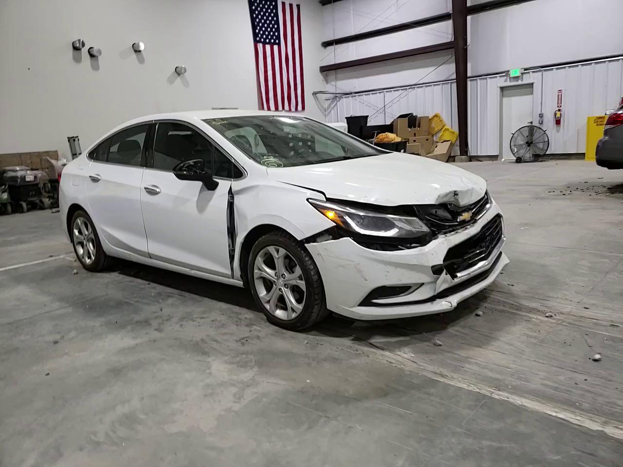 Photo 10 VIN: 1G1BF5SM0H7235918 - CHEVROLET CRUZE PREM 