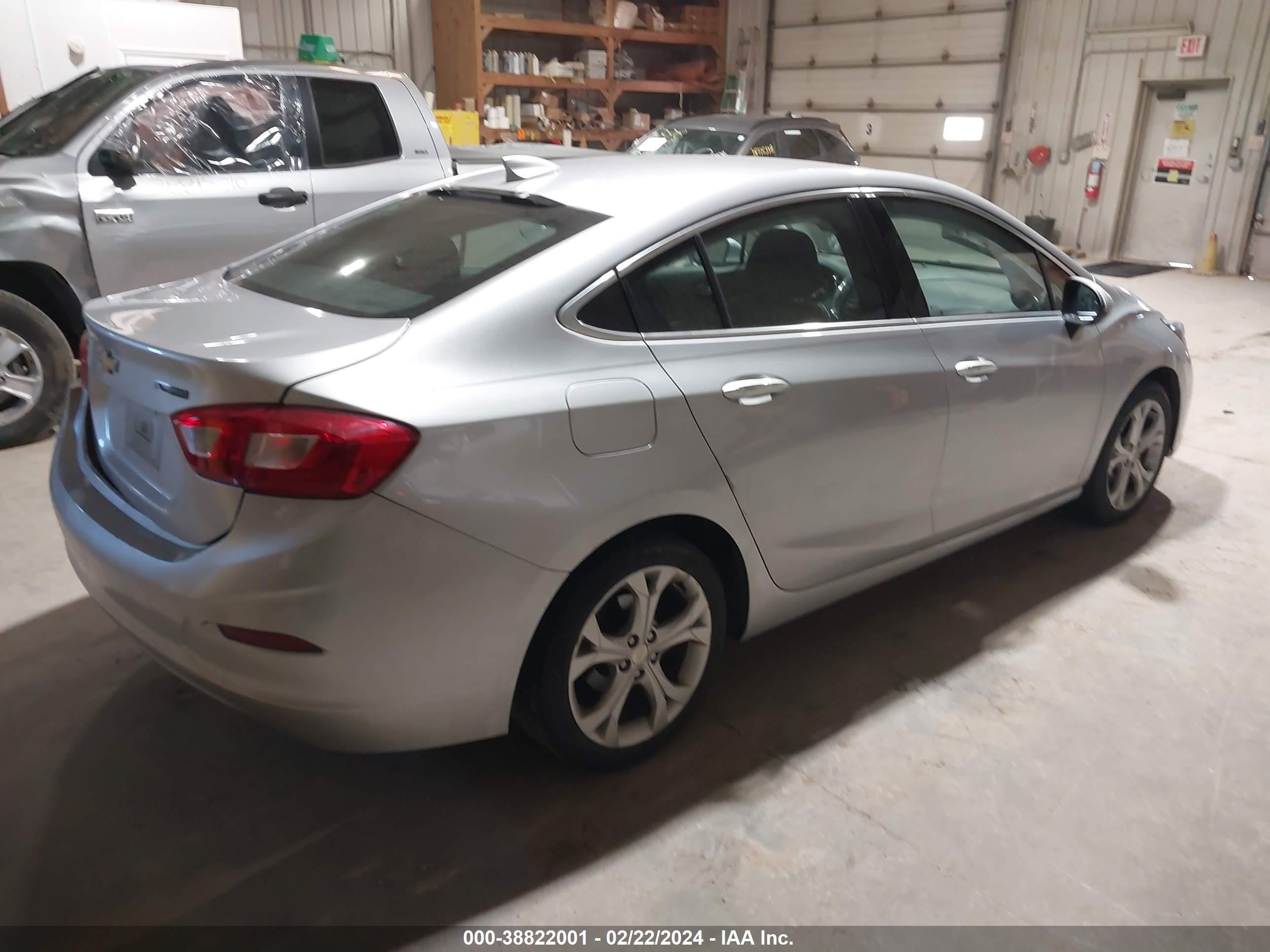 Photo 3 VIN: 1G1BF5SM6H7250570 - CHEVROLET CRUZE 