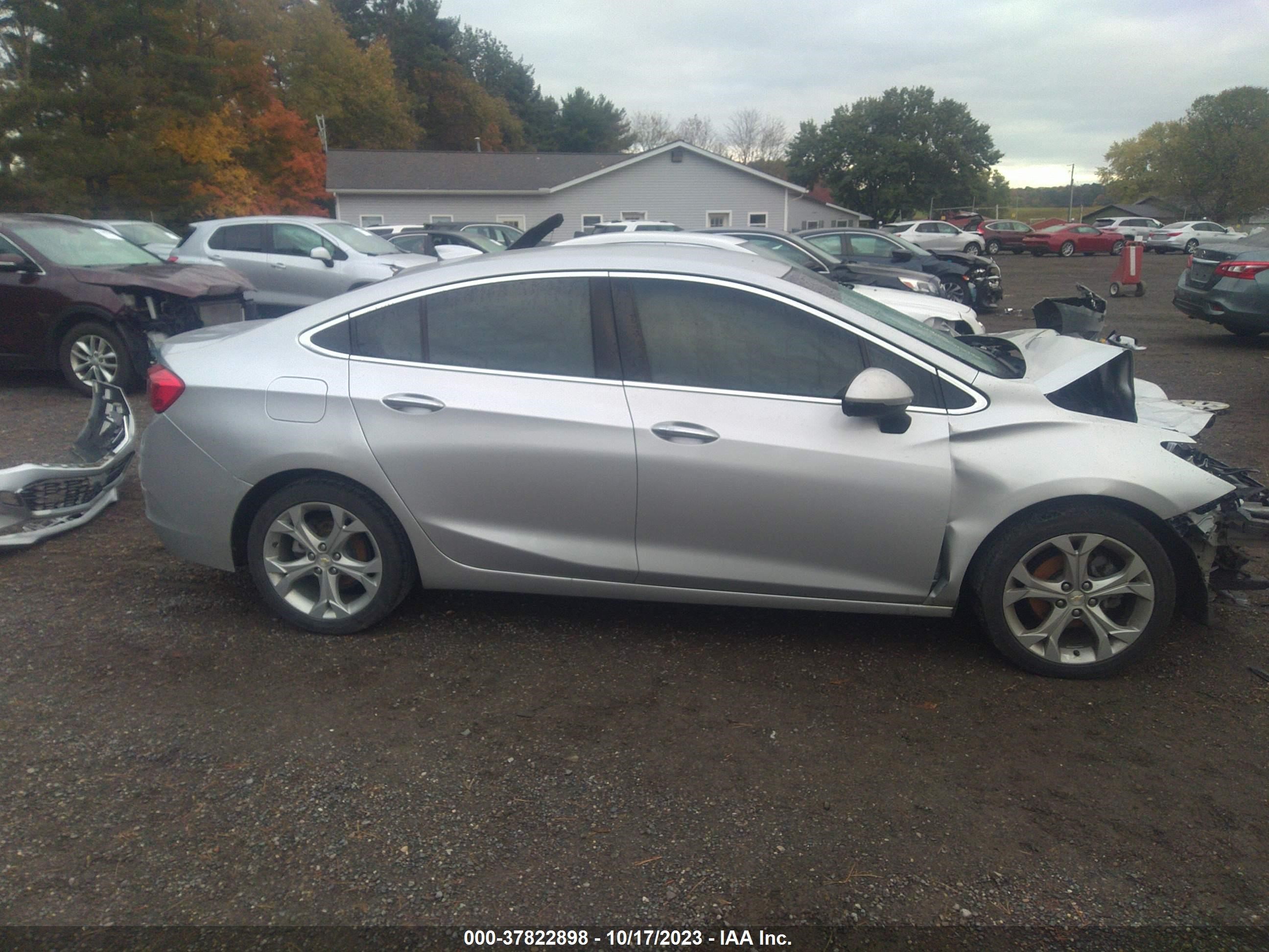 Photo 13 VIN: 1G1BF5SM7H7139638 - CHEVROLET CRUZE 