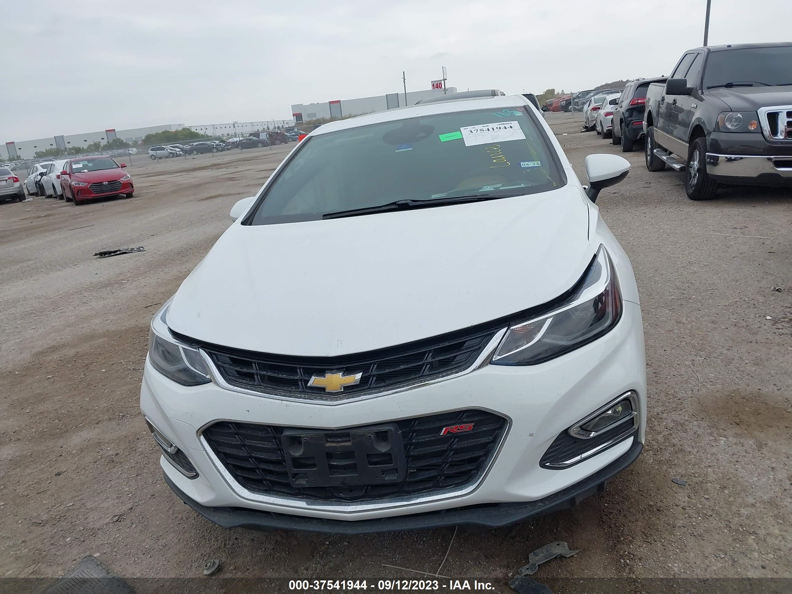 Photo 11 VIN: 1G1BF5SM7J7190742 - CHEVROLET CRUZE 