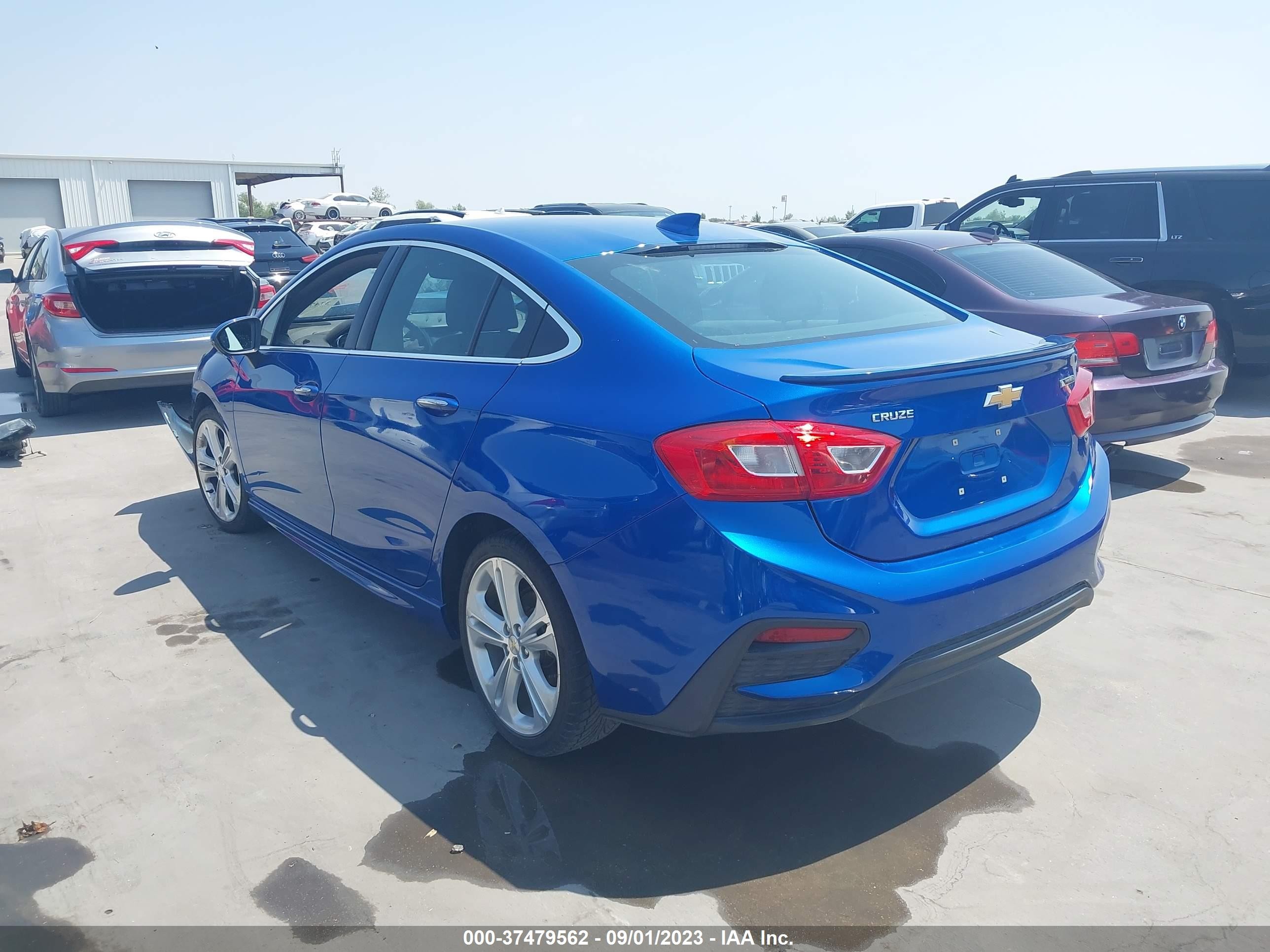 Photo 2 VIN: 1G1BF5SM8H7111606 - CHEVROLET CRUZE 