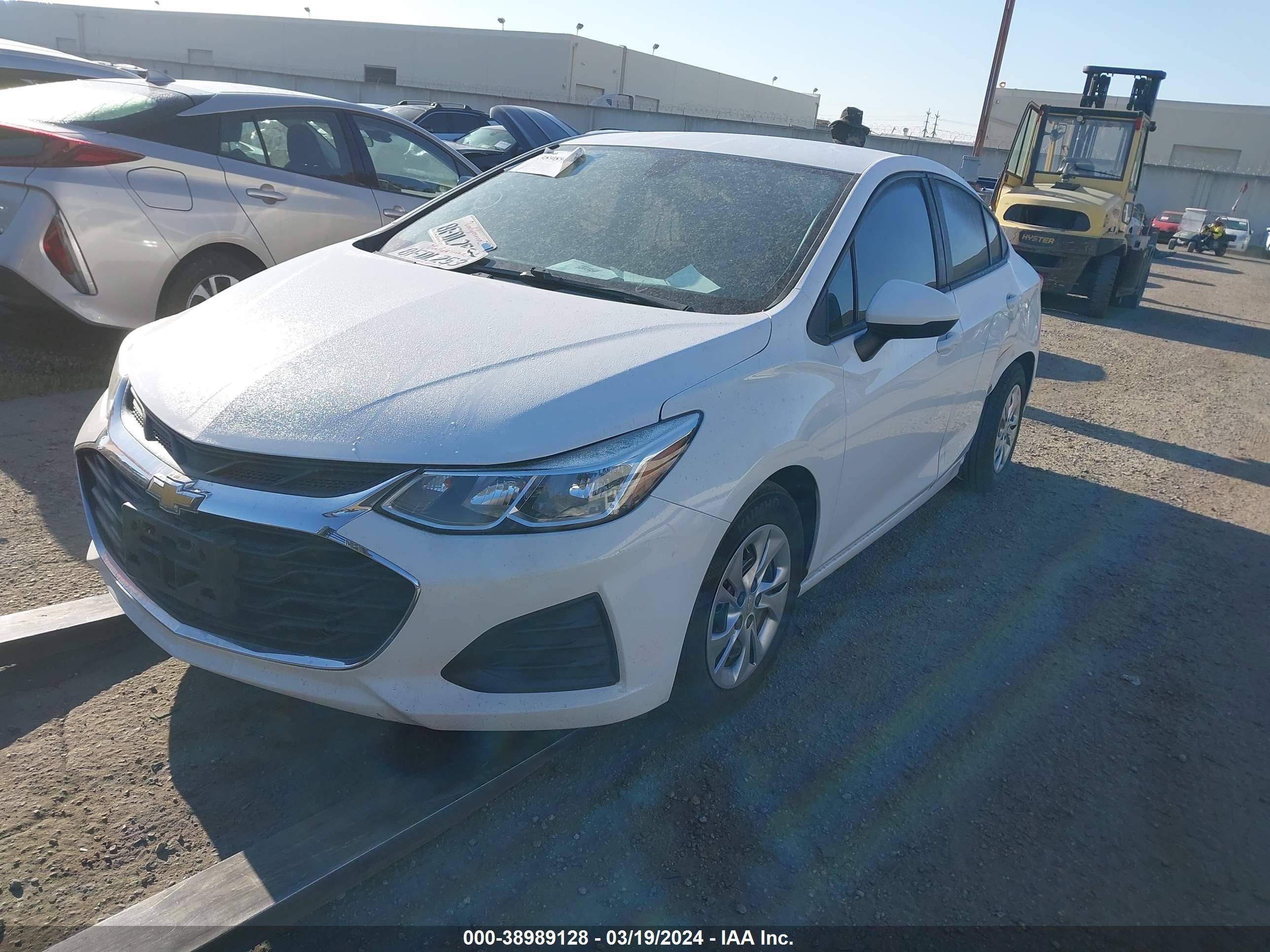 Photo 1 VIN: 1G1BJ5SM0K7106776 - CHEVROLET CRUZE 