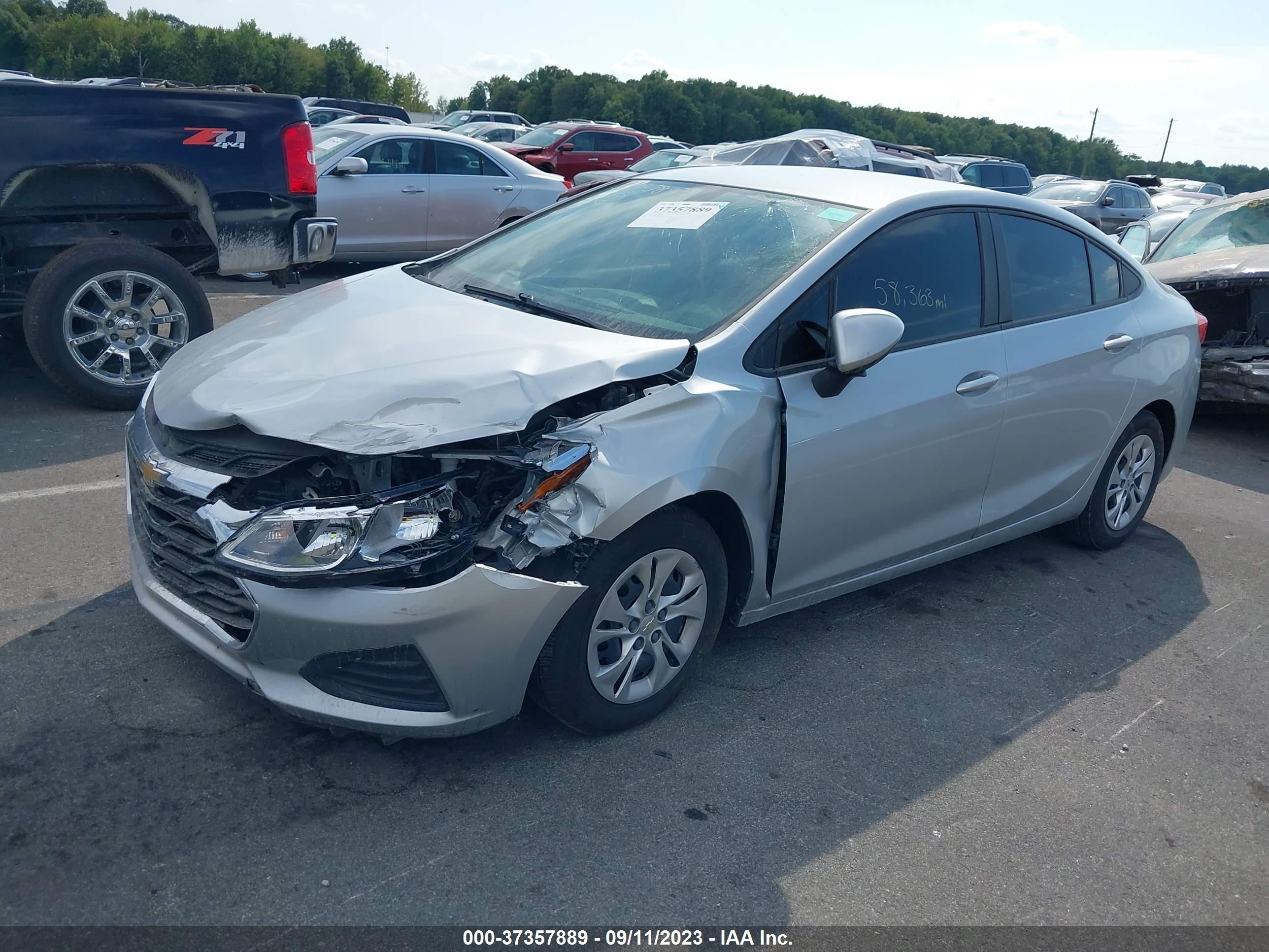 Photo 1 VIN: 1G1BJ5SM9K7104279 - CHEVROLET CRUZE 