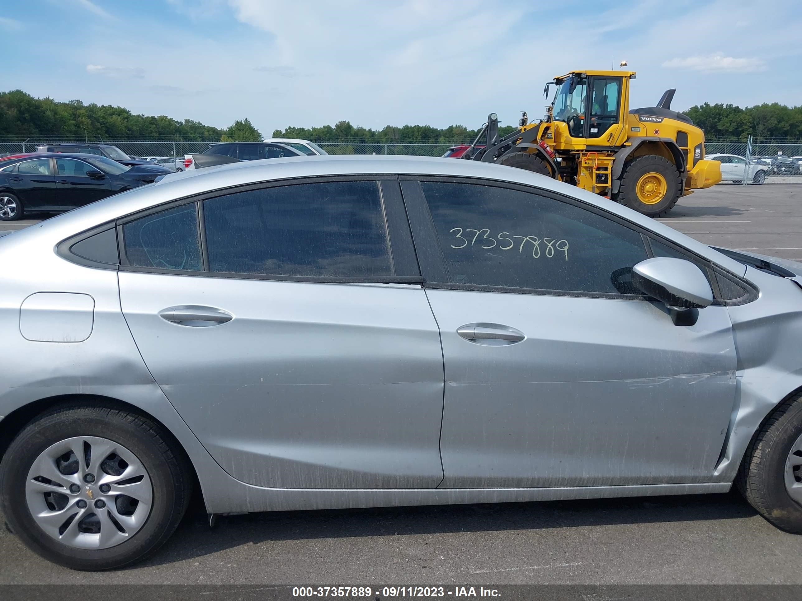 Photo 12 VIN: 1G1BJ5SM9K7104279 - CHEVROLET CRUZE 