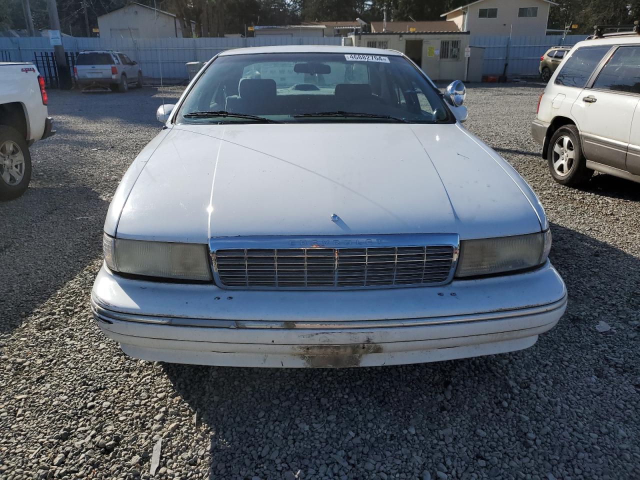 Photo 4 VIN: 1G1BL52P2RR124909 - CHEVROLET CAPRICE 