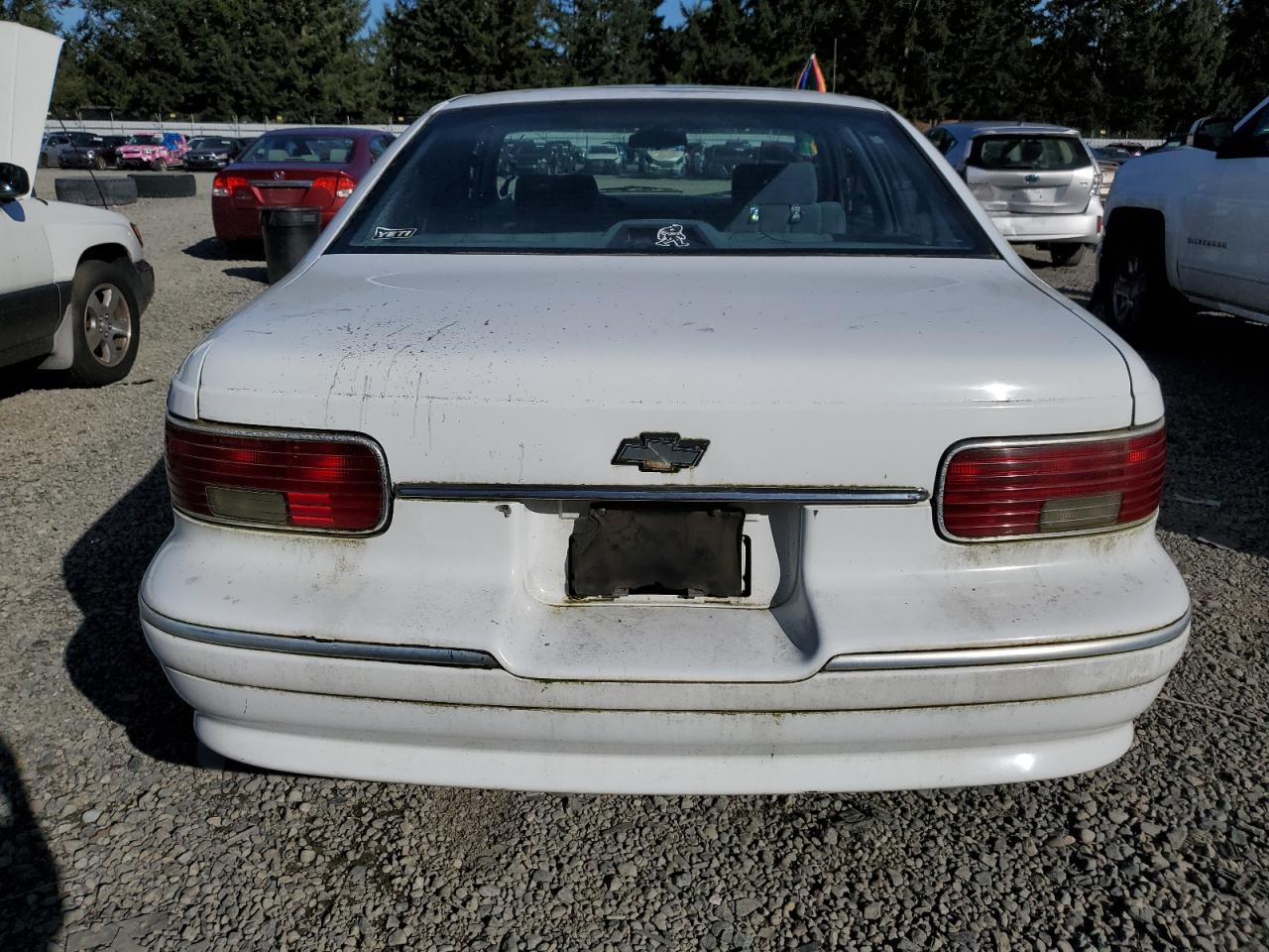 Photo 5 VIN: 1G1BL52P2RR124909 - CHEVROLET CAPRICE 