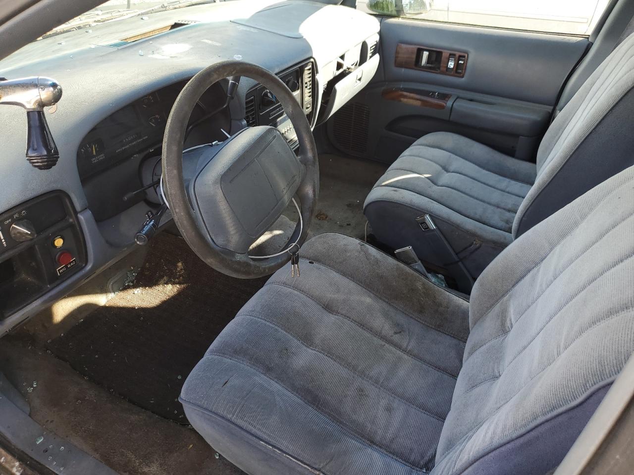 Photo 7 VIN: 1G1BL52P2RR124909 - CHEVROLET CAPRICE 