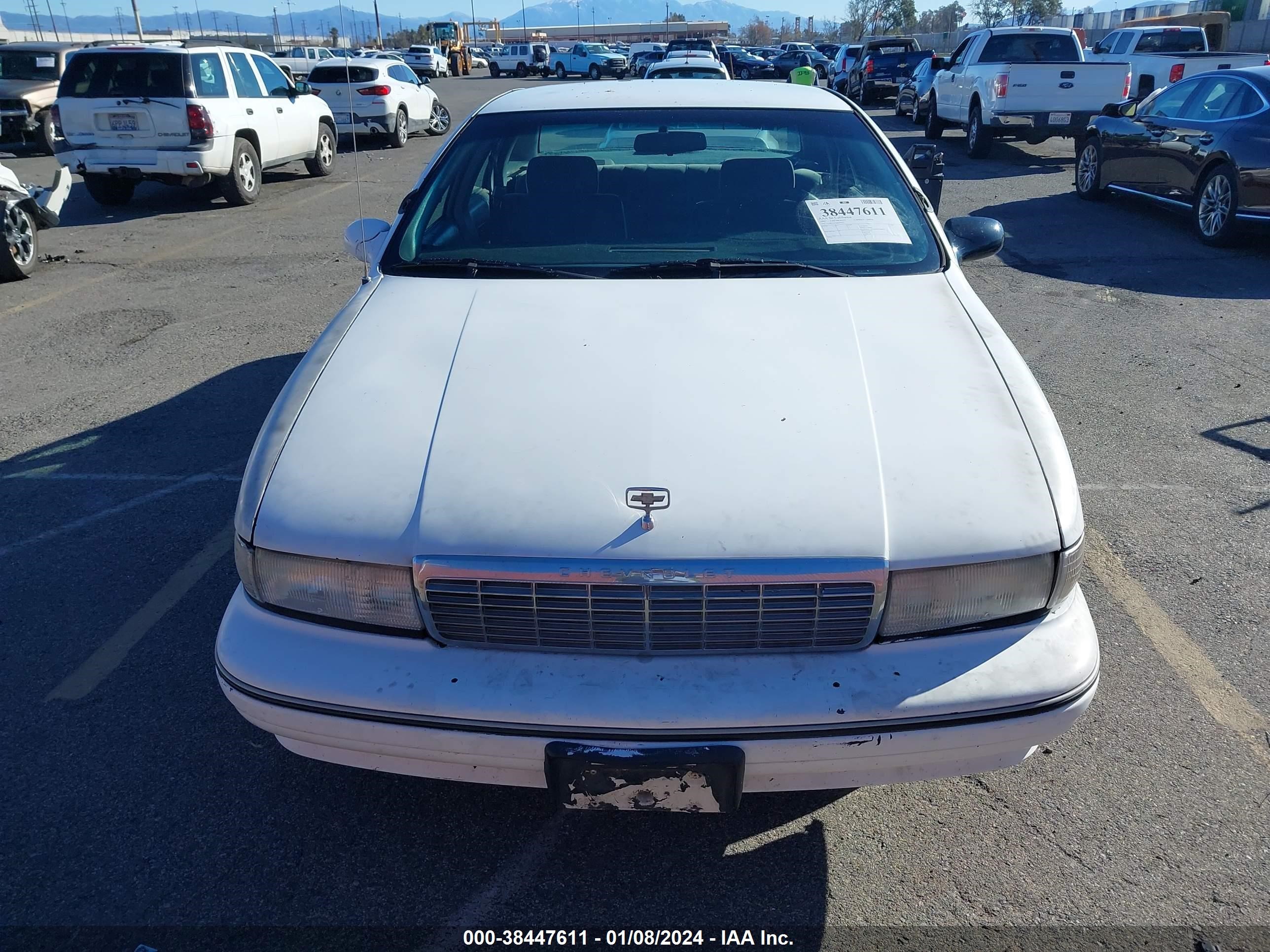 Photo 11 VIN: 1G1BL52P5SR185032 - CHEVROLET IMPALA 