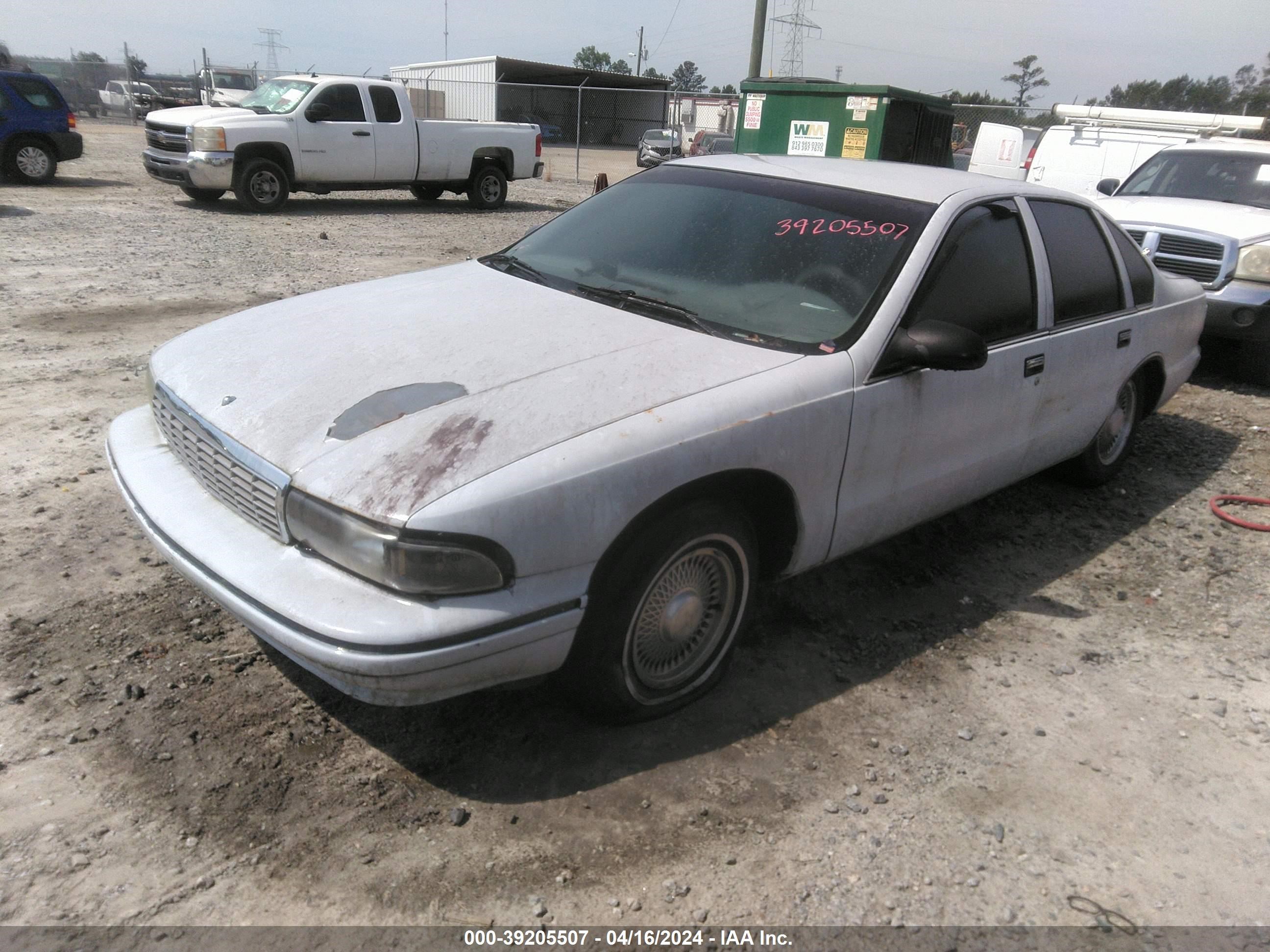 Photo 1 VIN: 1G1BL52W4SR105906 - CHEVROLET CAPRICE 