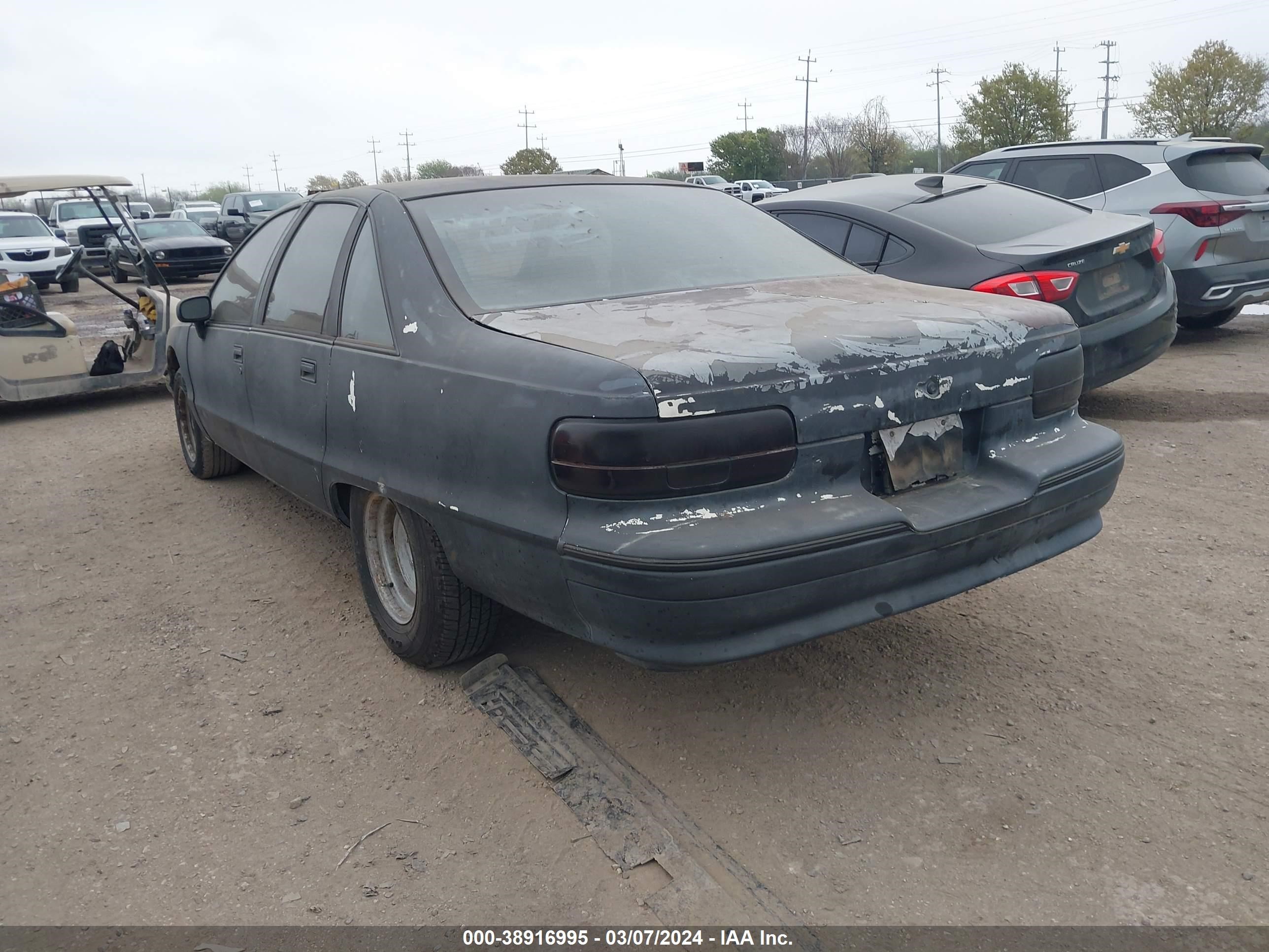 Photo 2 VIN: 1G1BN53E3MW163686 - CHEVROLET CAPRICE 