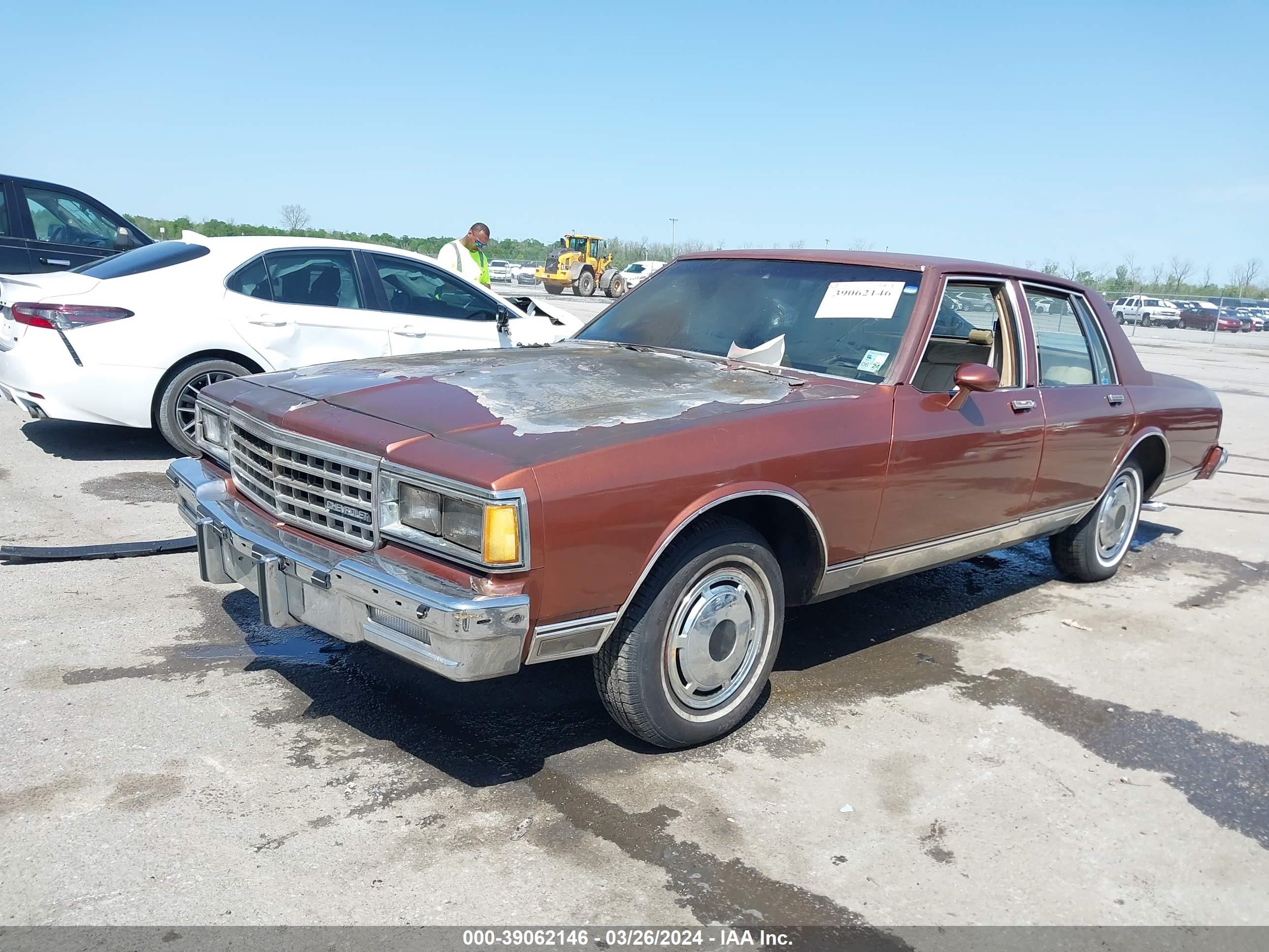 Photo 1 VIN: 1G1BN69H4FX163264 - CHEVROLET CAPRICE 