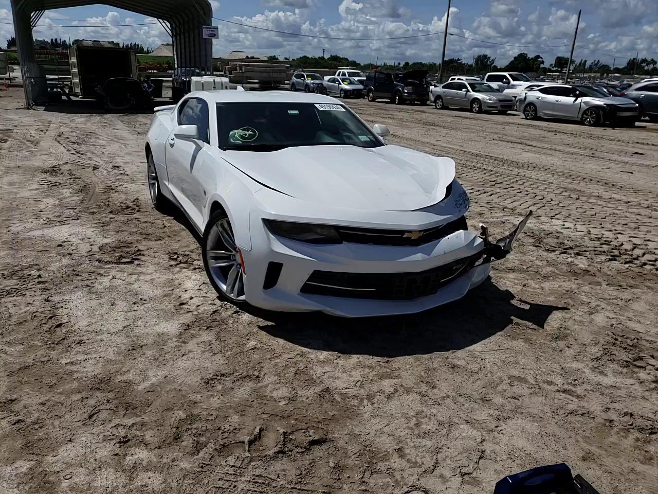 Photo 10 VIN: 1G1FA1RX7J0113144 - CHEVROLET CAMARO 