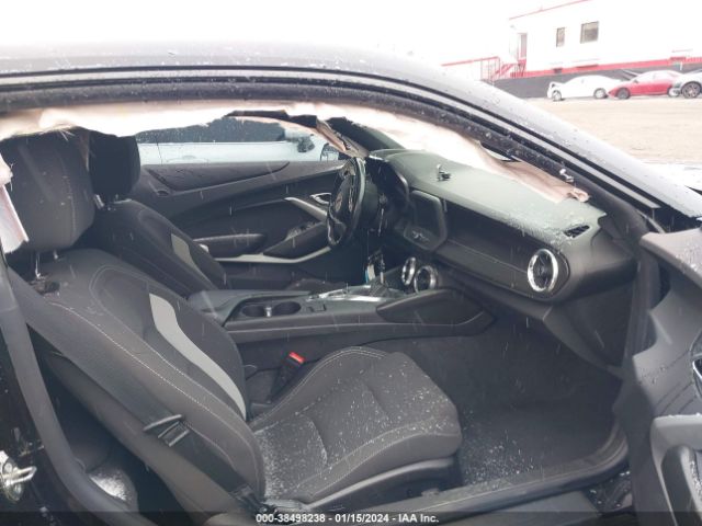 Photo 4 VIN: 1G1FA1RX8J0112813 - CHEVROLET CAMARO 