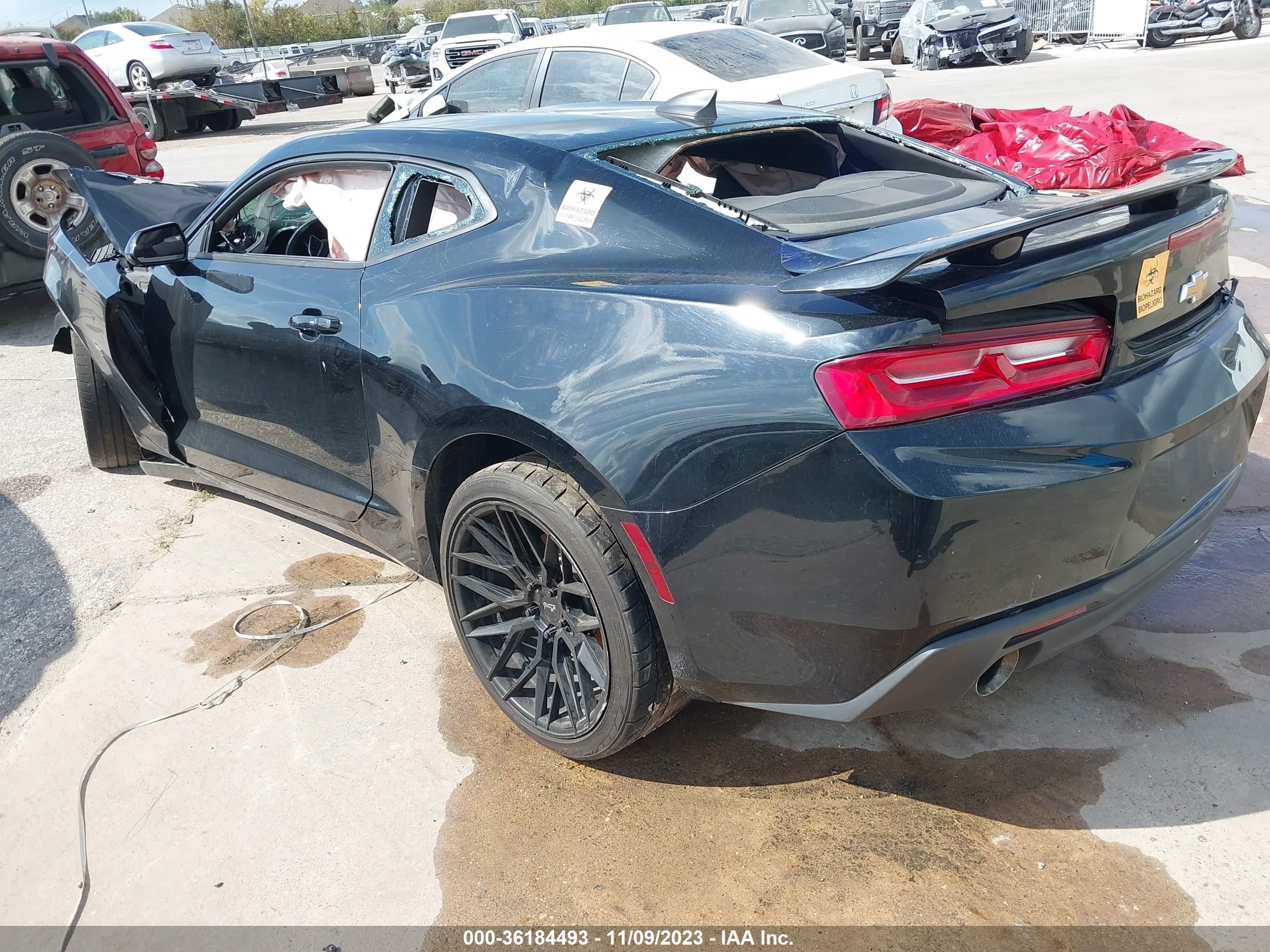 Photo 2 VIN: 1G1FB1RS1J0141278 - CHEVROLET CAMARO 