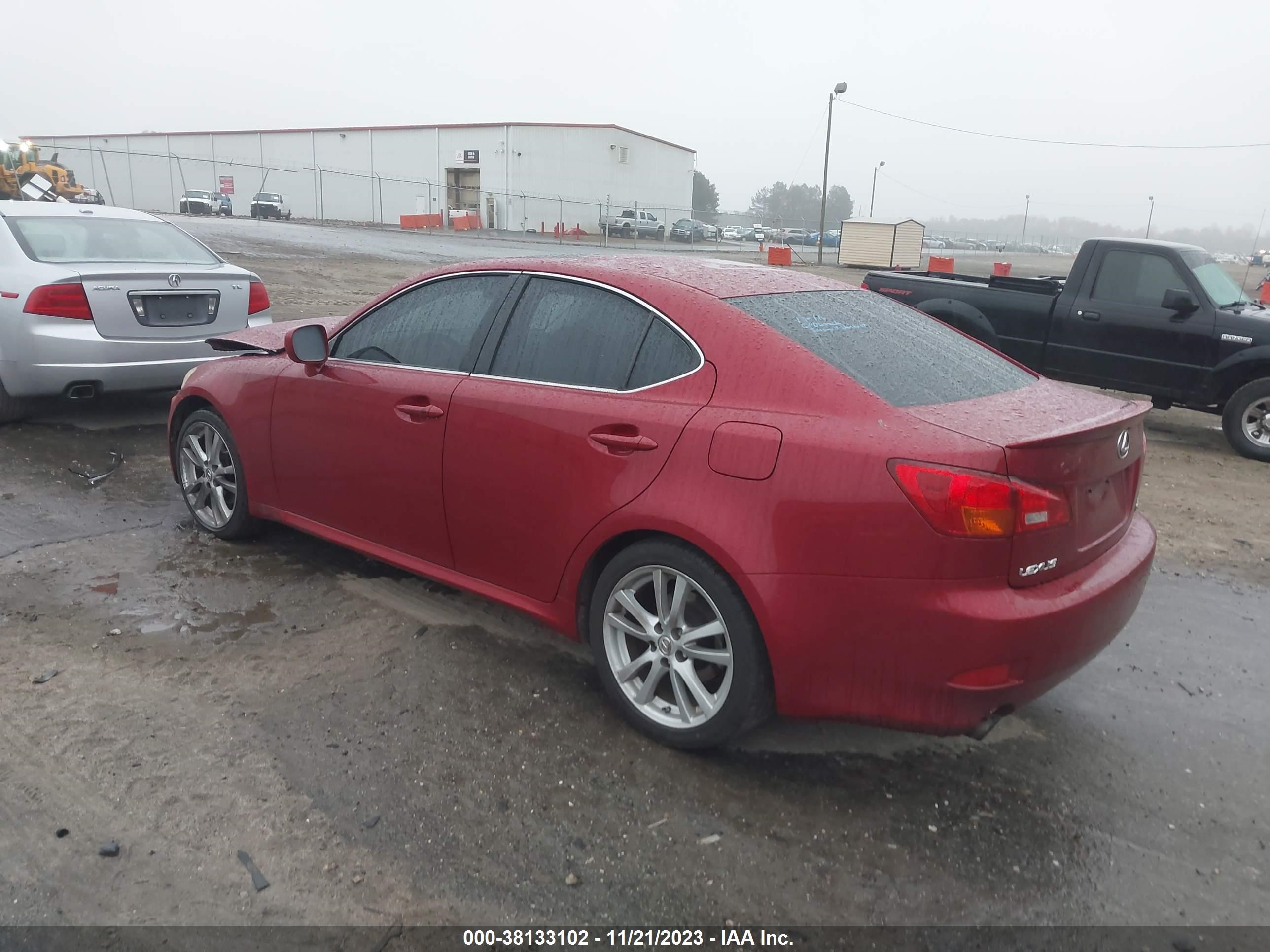 Photo 2 VIN: 1G1FB1RS3J0185461 - LEXUS IS 