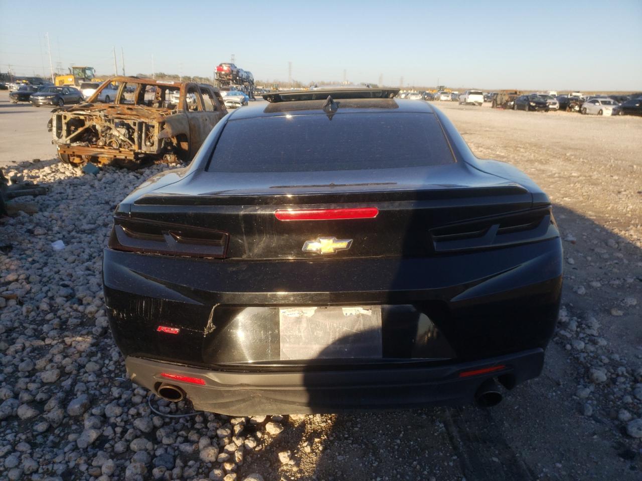 Photo 5 VIN: 1G1FB1RS5J0153871 - CHEVROLET CAMARO 