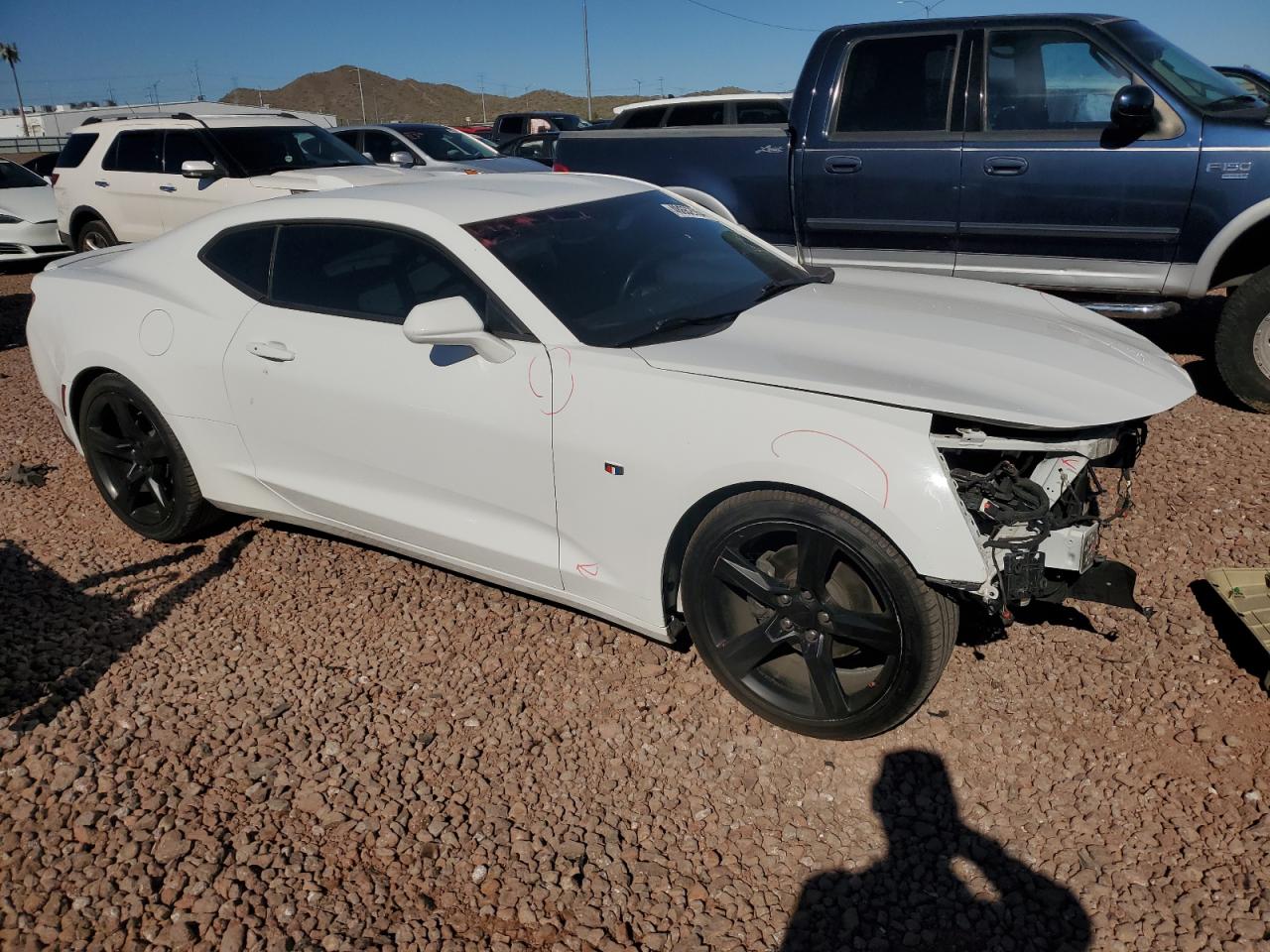 Photo 3 VIN: 1G1FB1RS6J0190928 - CHEVROLET CAMARO 