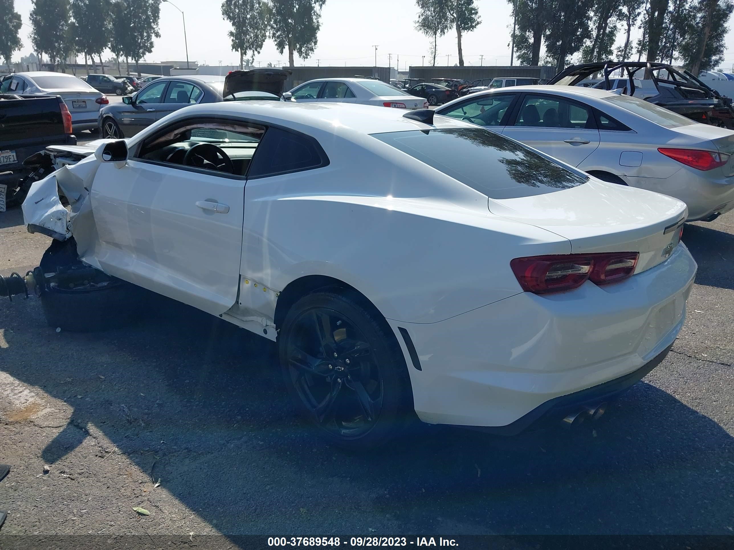 Photo 2 VIN: 1G1FB1RS6M0130412 - CHEVROLET CAMARO 