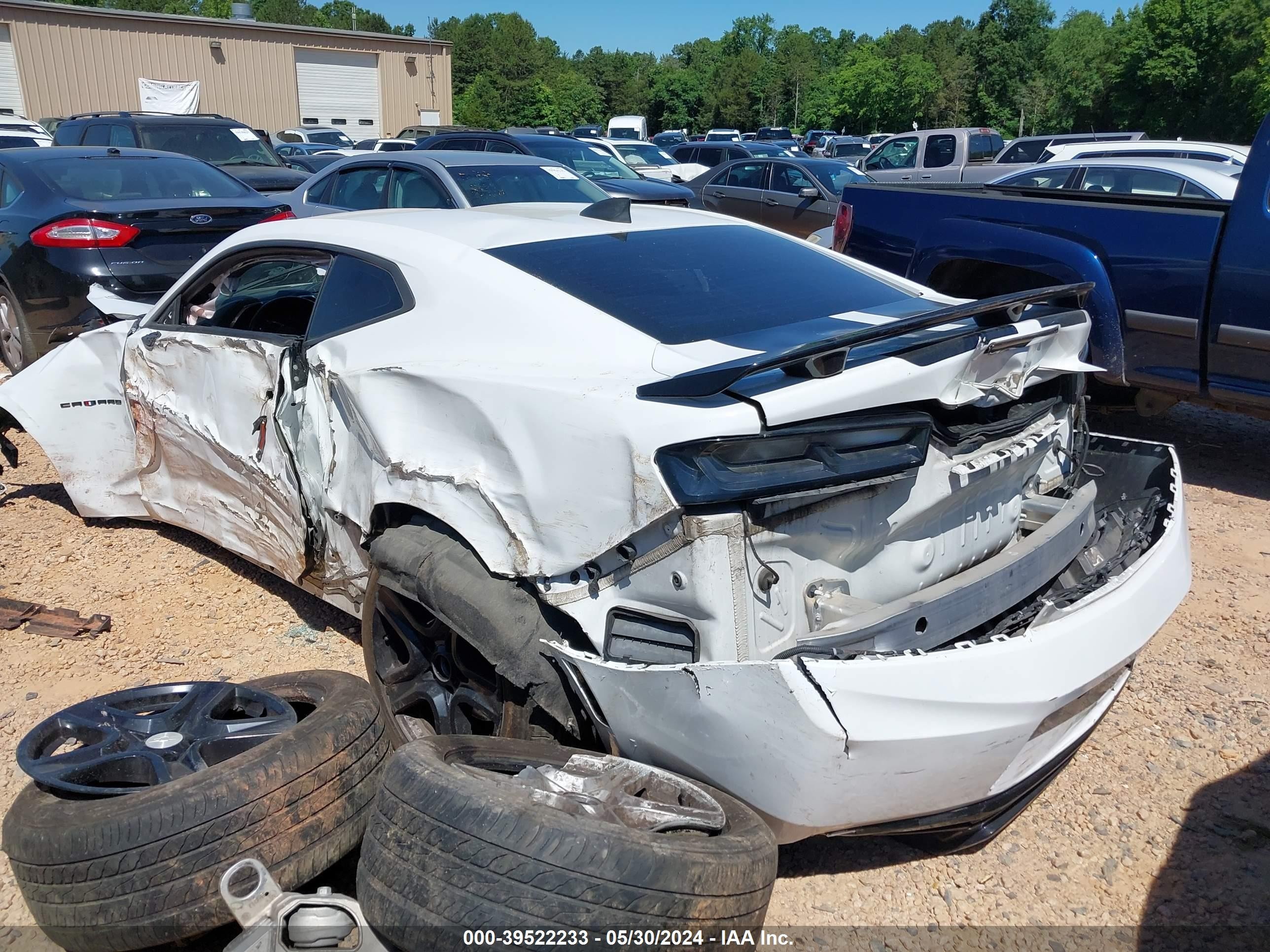 Photo 2 VIN: 1G1FB1RS8G0156045 - CHEVROLET CAMARO 