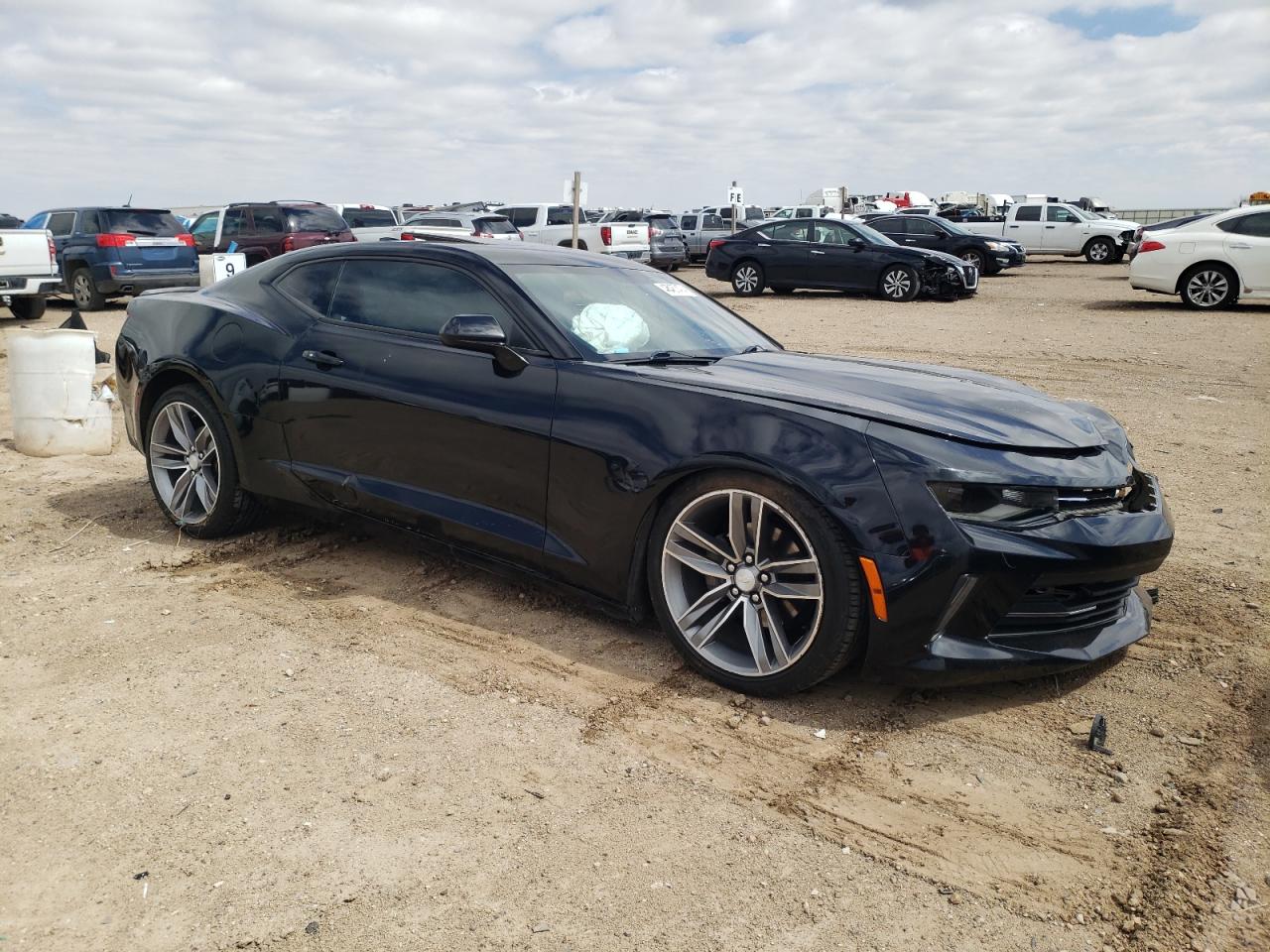 Photo 3 VIN: 1G1FB1RS8J0128852 - CHEVROLET CAMARO 