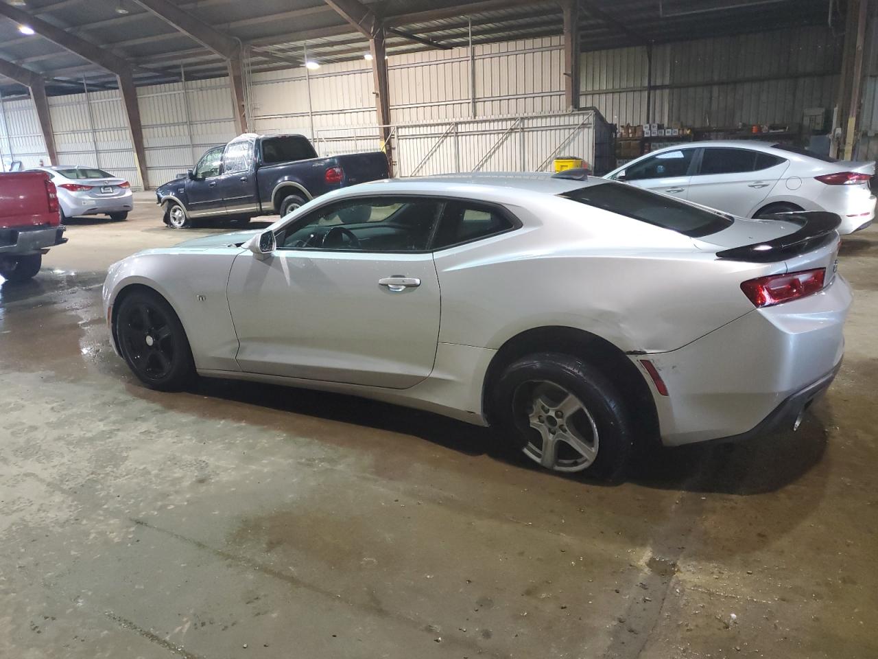 Photo 1 VIN: 1G1FB1RSXJ0105914 - CHEVROLET CAMARO 