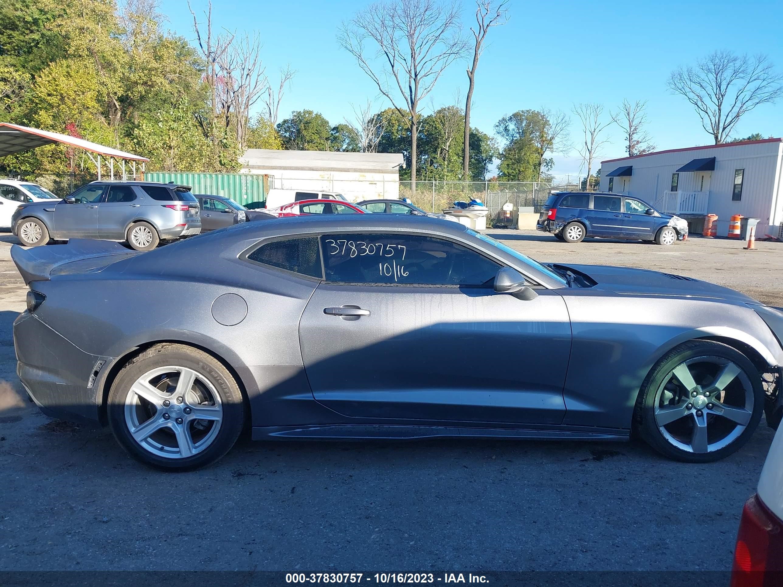 Photo 12 VIN: 1G1FB1RX0L0111123 - CHEVROLET CAMARO 