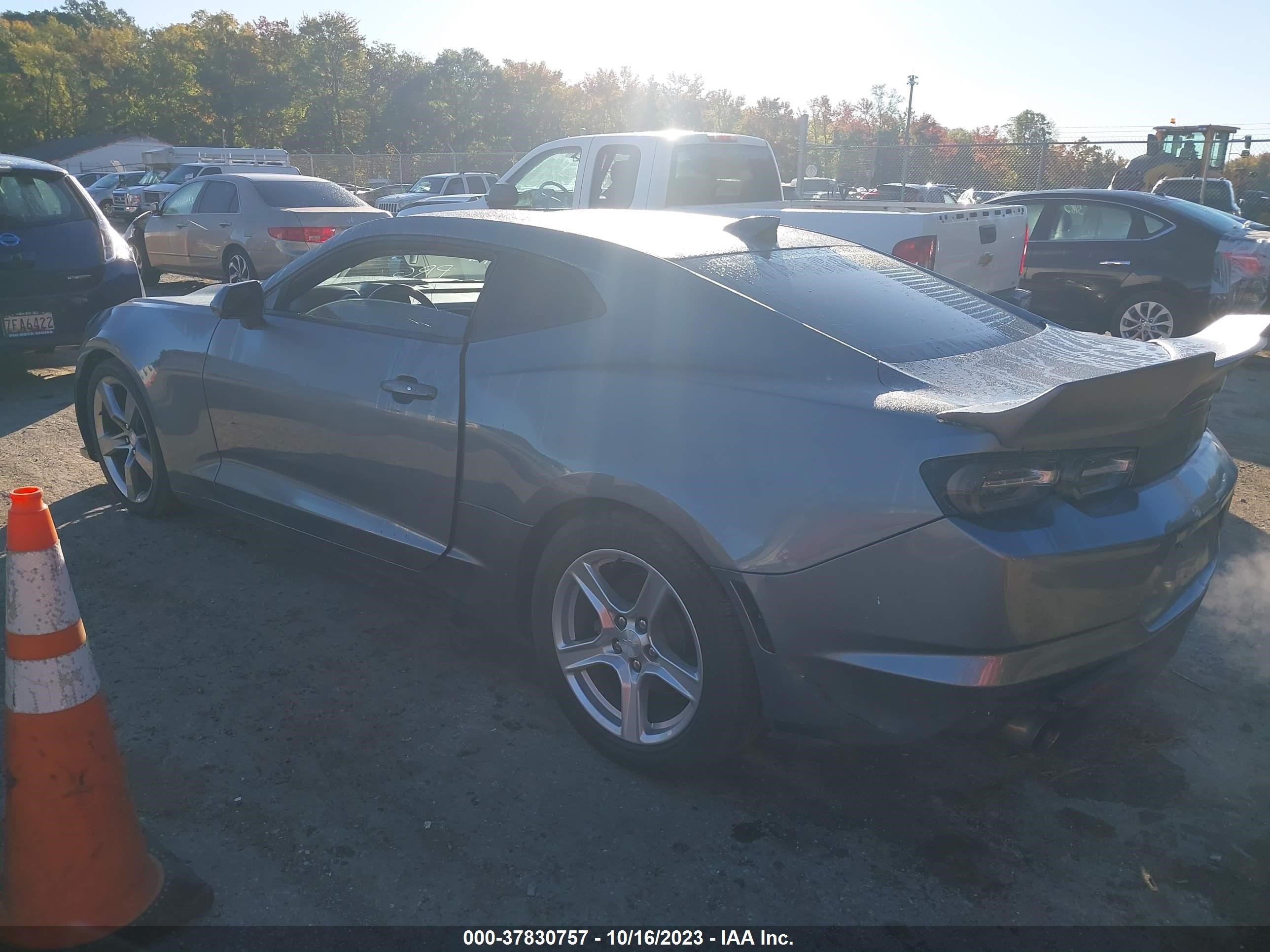 Photo 2 VIN: 1G1FB1RX0L0111123 - CHEVROLET CAMARO 