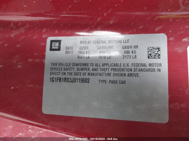 Photo 8 VIN: 1G1FB1RX3J0119682 - CHEVROLET CAMARO 