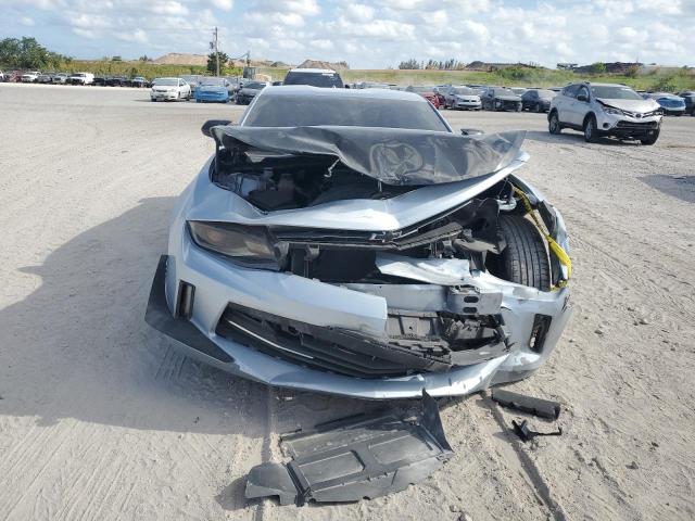 Photo 4 VIN: 1G1FB1RX3J0135994 - CHEVROLET CAMARO LT 