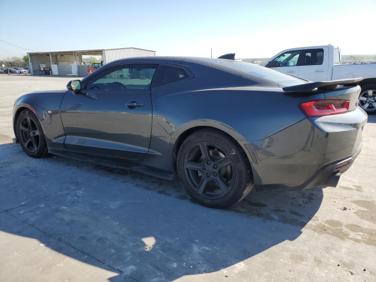 Photo 1 VIN: 1G1FB1RX5J0132708 - CHEVROLET CAMARO 