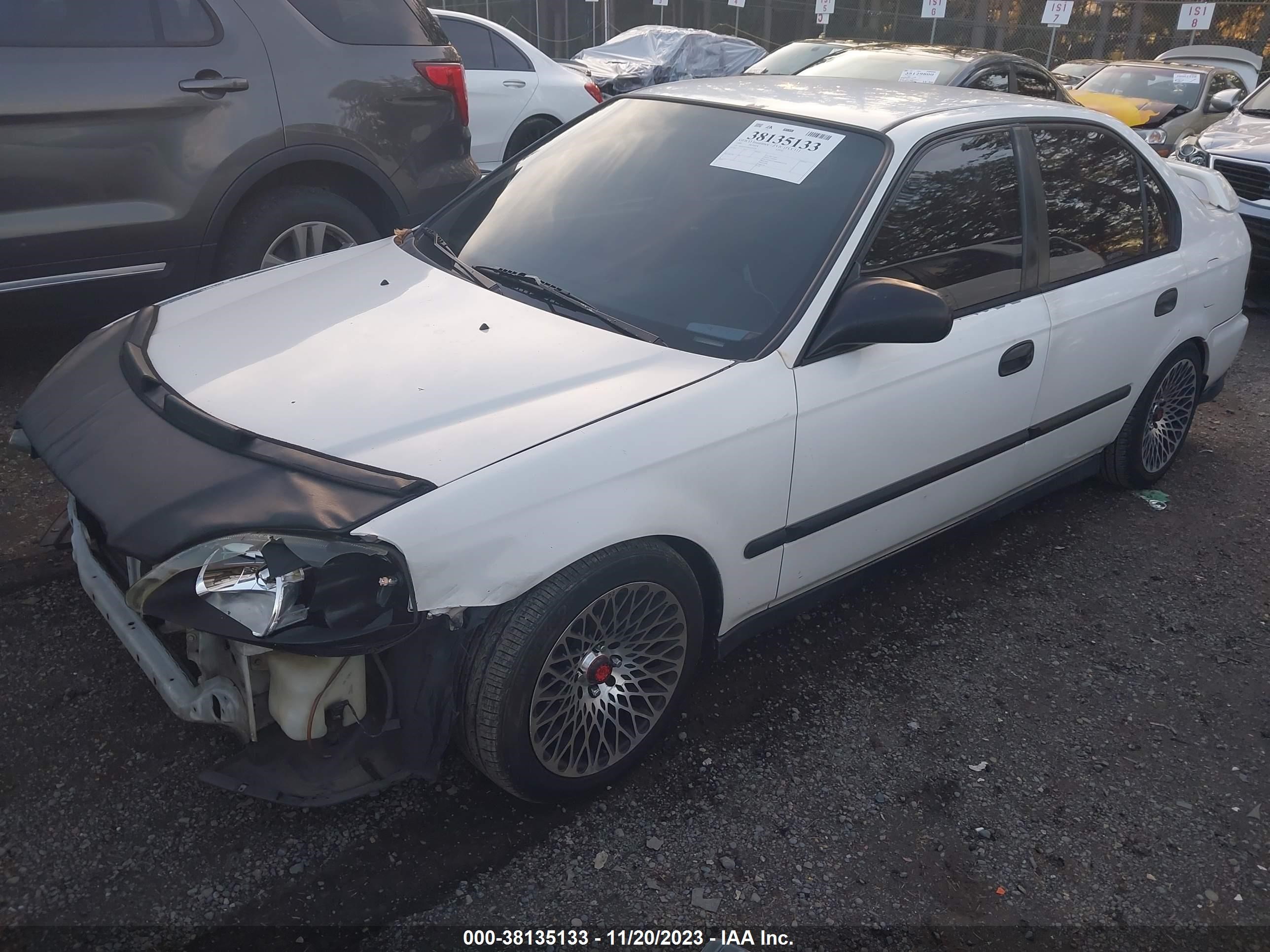 Photo 1 VIN: 1G1FB1RX7J0154807 - HONDA CIVIC 