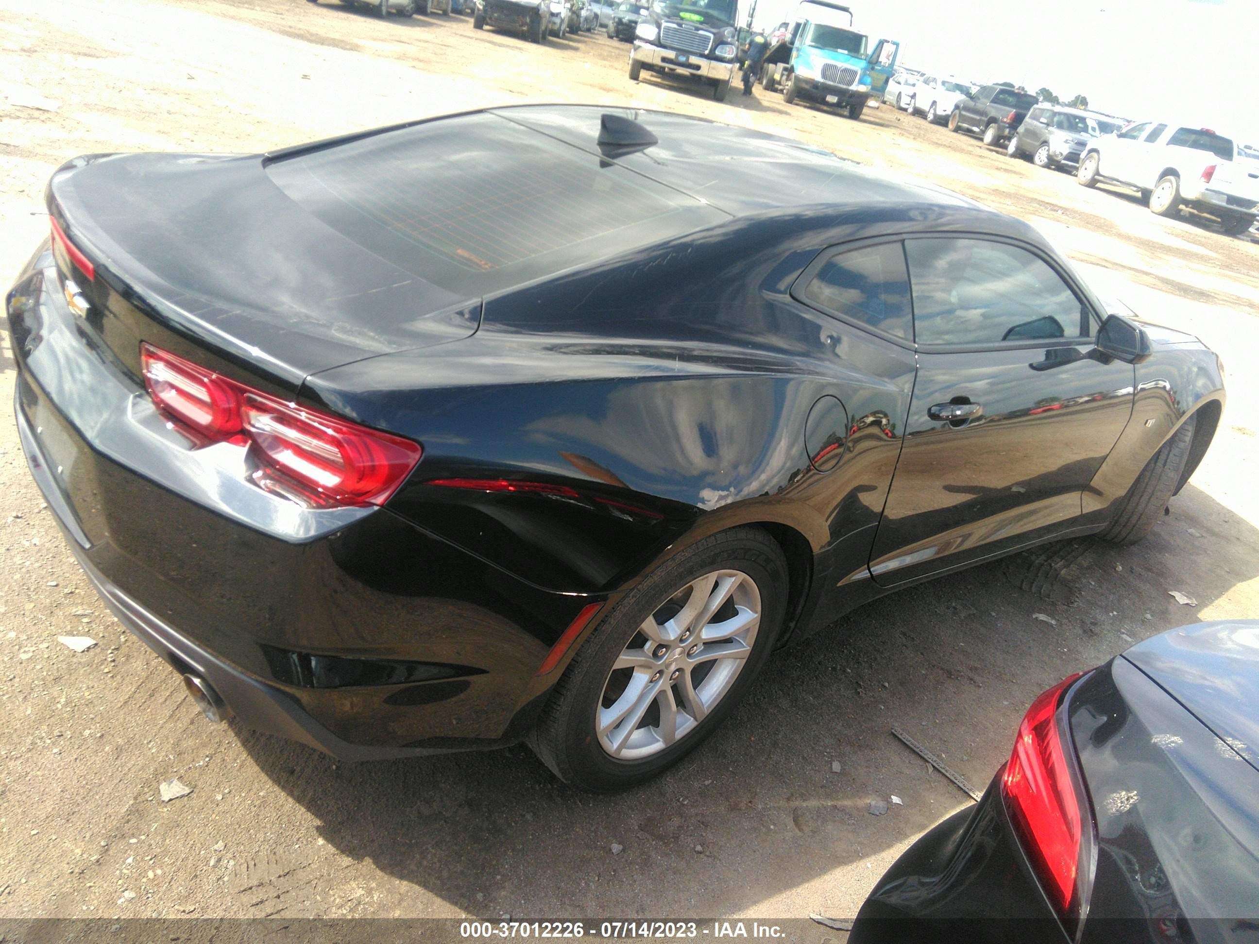 Photo 3 VIN: 1G1FB1RX8M0142976 - CHEVROLET CAMARO 