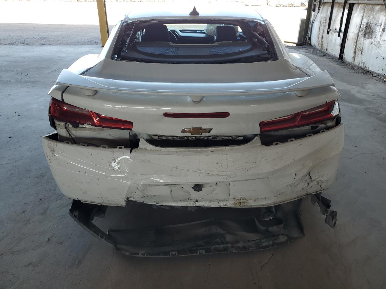 Photo 5 VIN: 1G1FB1RXXJ0146961 - CHEVROLET CAMARO 