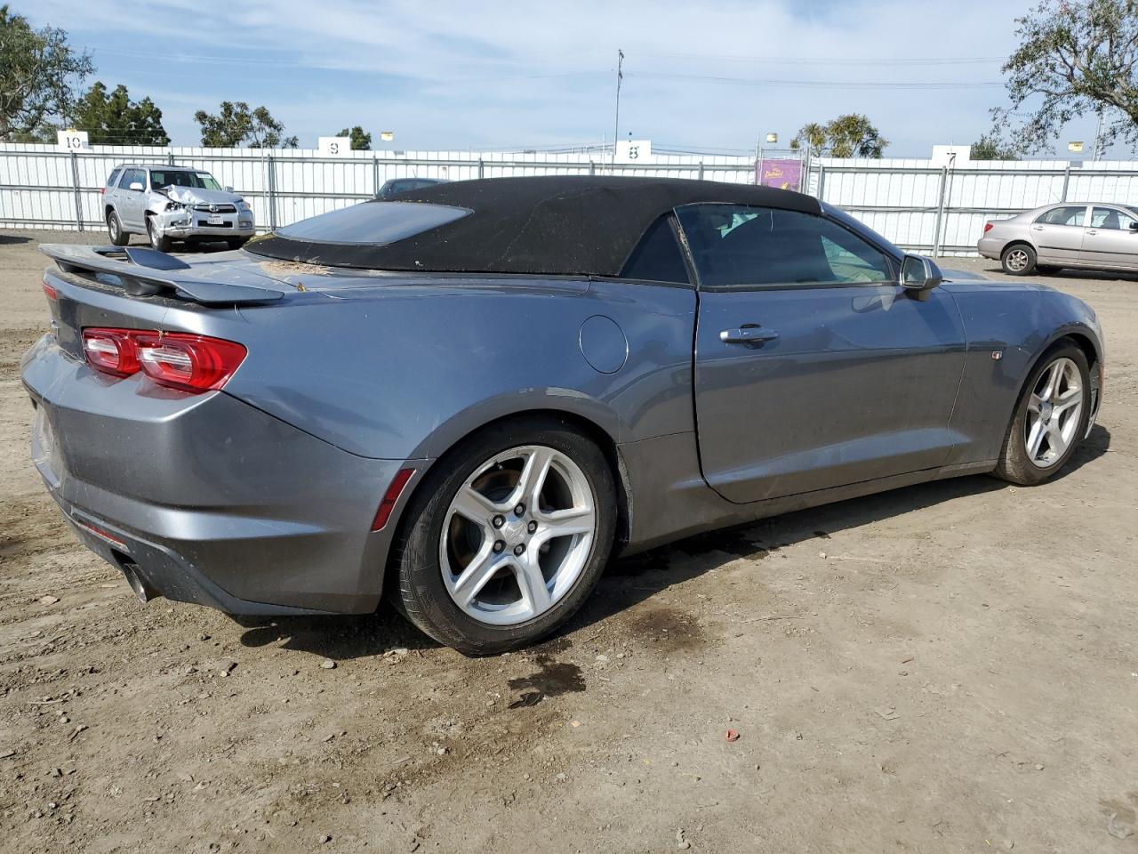 Photo 2 VIN: 1G1FB3DS7K0151883 - CHEVROLET CAMARO 