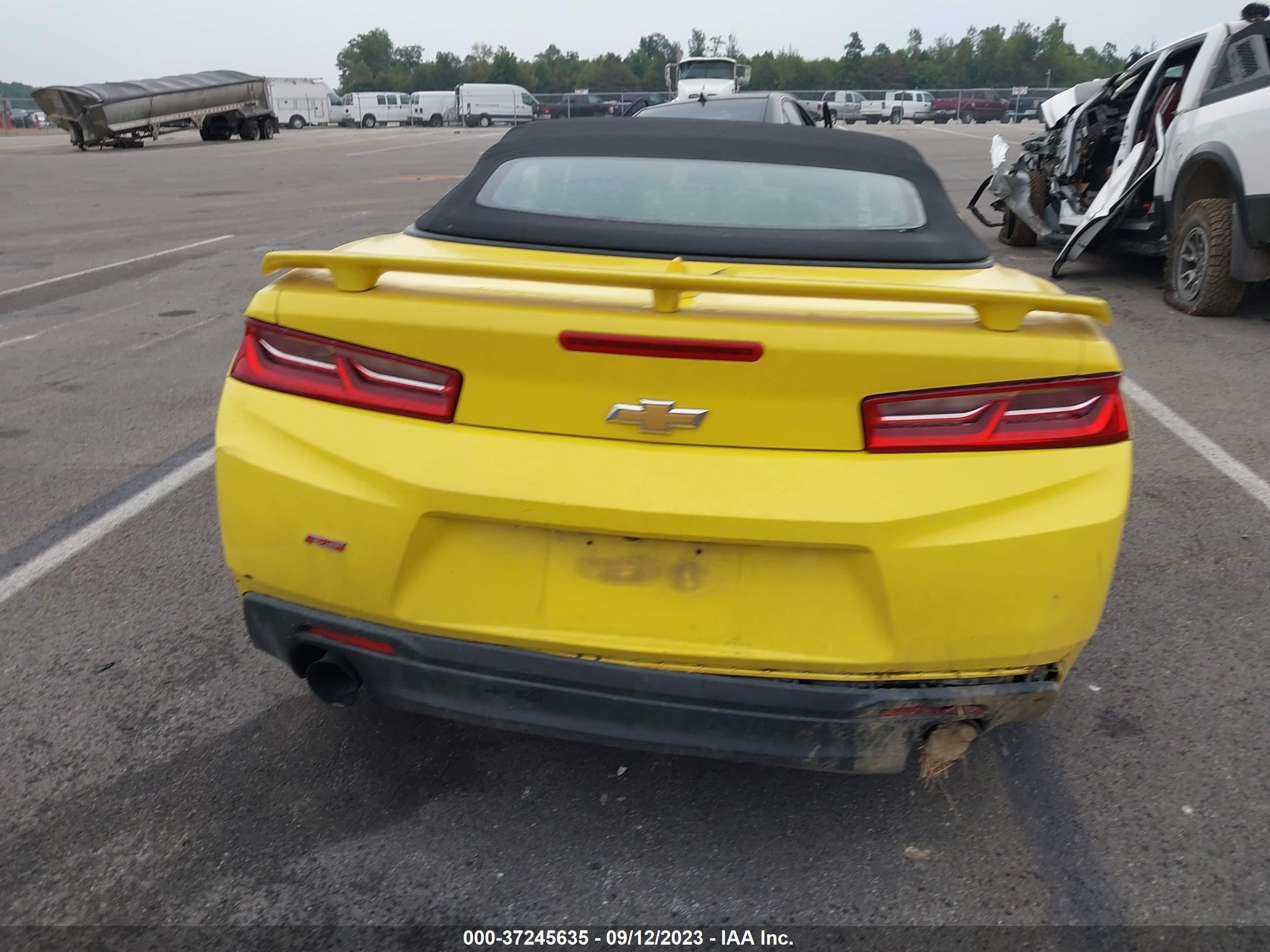 Photo 15 VIN: 1G1FB3DS9J0122240 - CHEVROLET CAMARO 