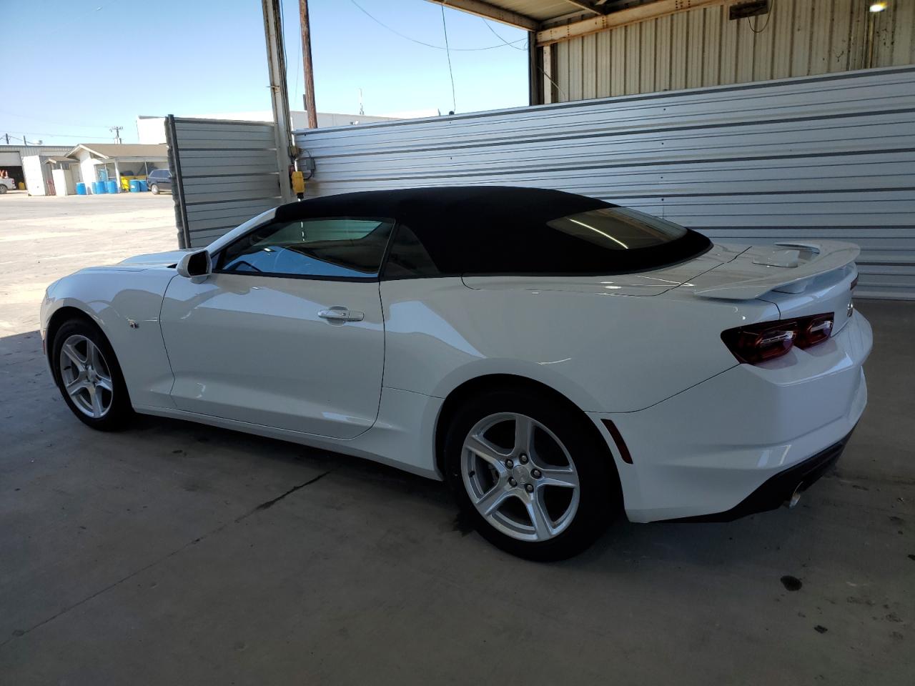 Photo 1 VIN: 1G1FB3DX2P0155102 - CHEVROLET CAMARO 