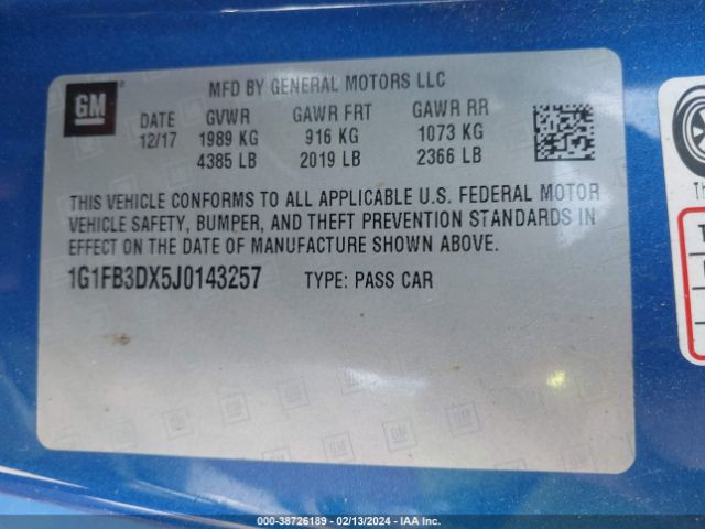 Photo 8 VIN: 1G1FB3DX5J0143257 - CHEVROLET CAMARO 