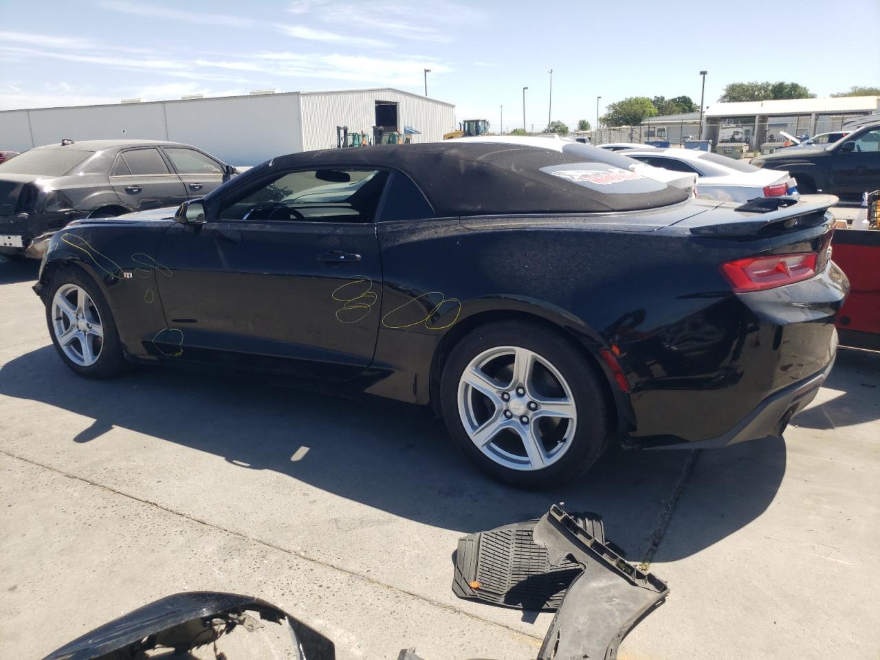 Photo 1 VIN: 1G1FB3DX7J0163283 - CHEVROLET CAMARO 