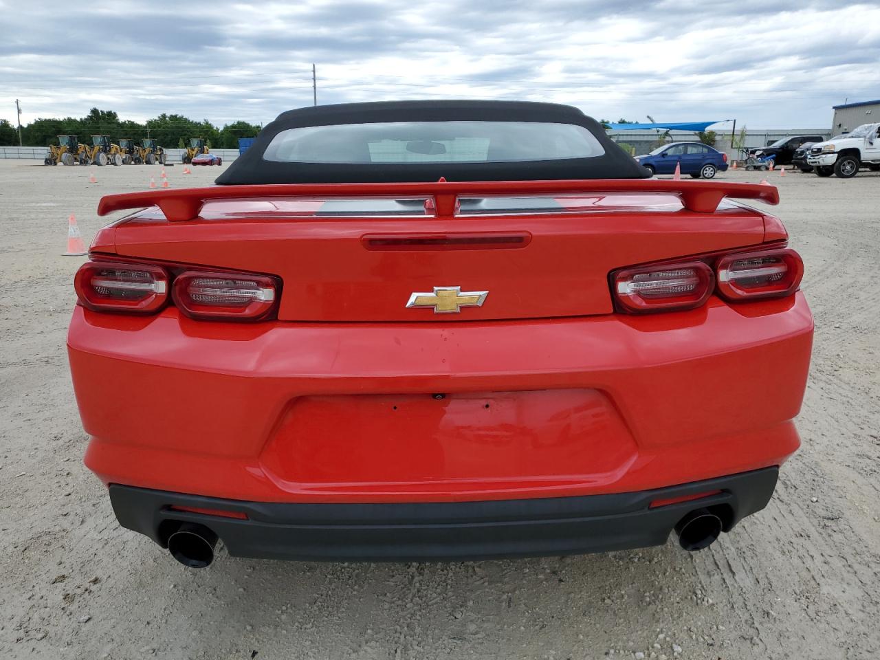 Photo 5 VIN: 1G1FB3DX9L0117926 - CHEVROLET CAMARO 