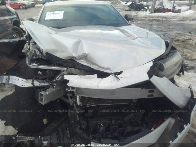 Photo 5 VIN: 1G1FD1RS1J0178664 - CHEVROLET CAMARO 