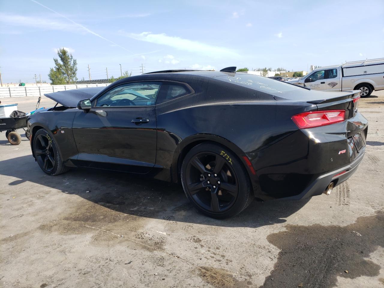 Photo 1 VIN: 1G1FD1RS1J0191267 - CHEVROLET CAMARO 