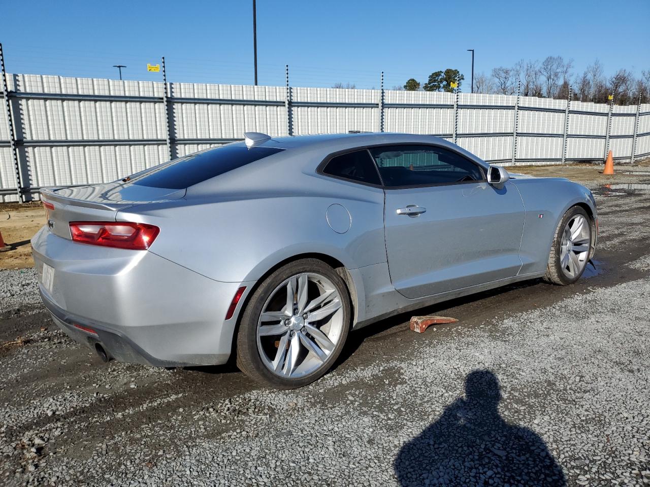 Photo 2 VIN: 1G1FD1RS6H0165497 - CHEVROLET CAMARO 