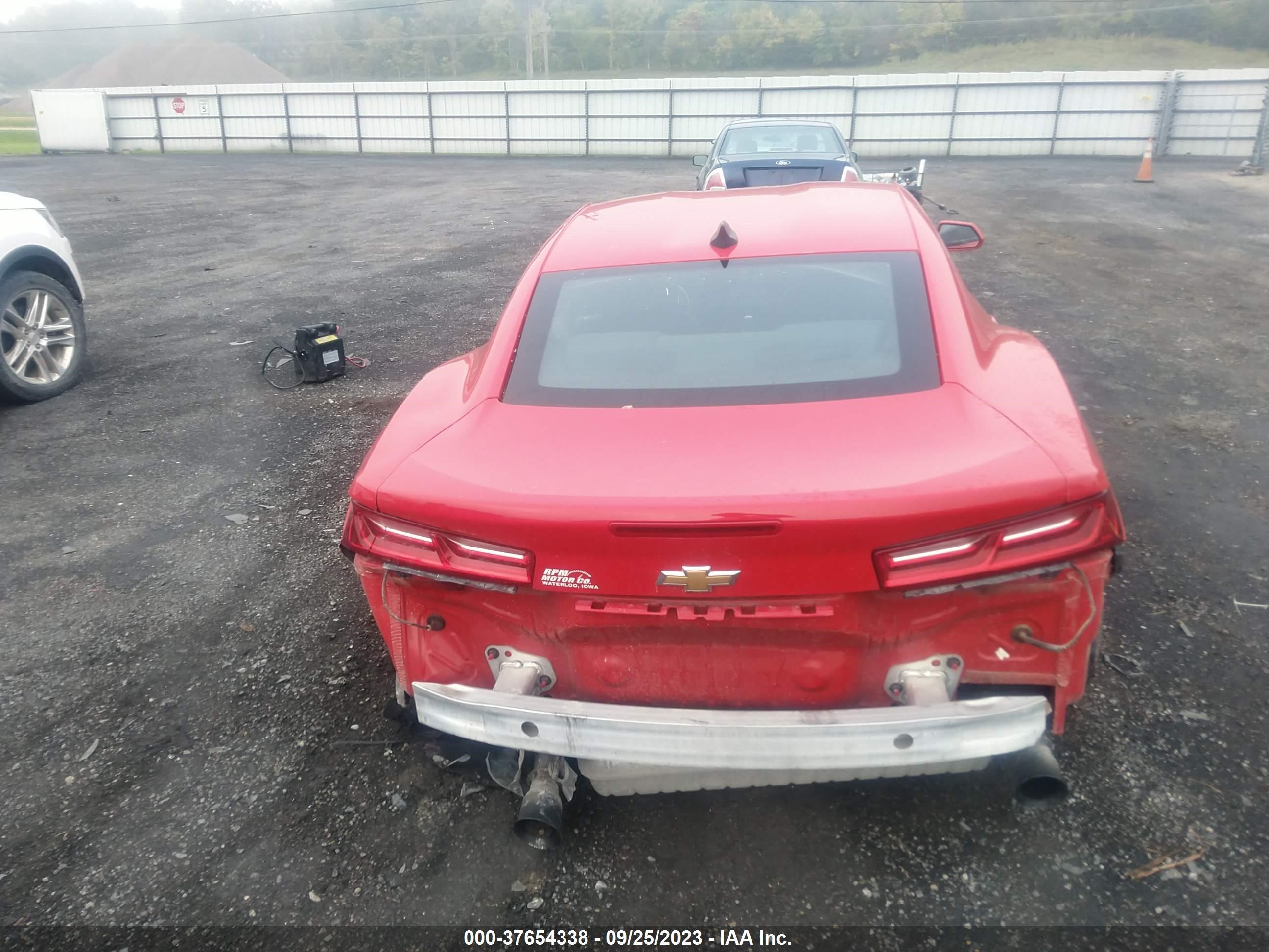 Photo 16 VIN: 1G1FD1RX3G0165676 - CHEVROLET CAMARO 