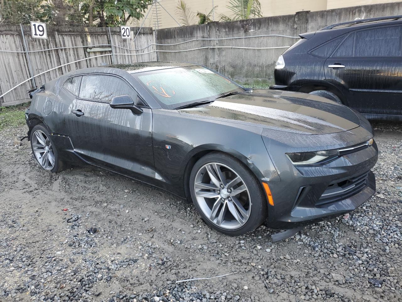 Photo 3 VIN: 1G1FD1RX5J0129138 - CHEVROLET CAMARO 