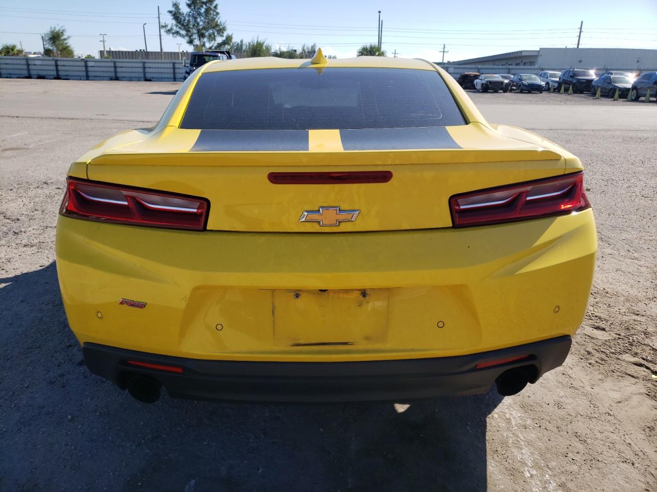 Photo 5 VIN: 1G1FD1RXXG0181664 - CHEVROLET CAMARO 