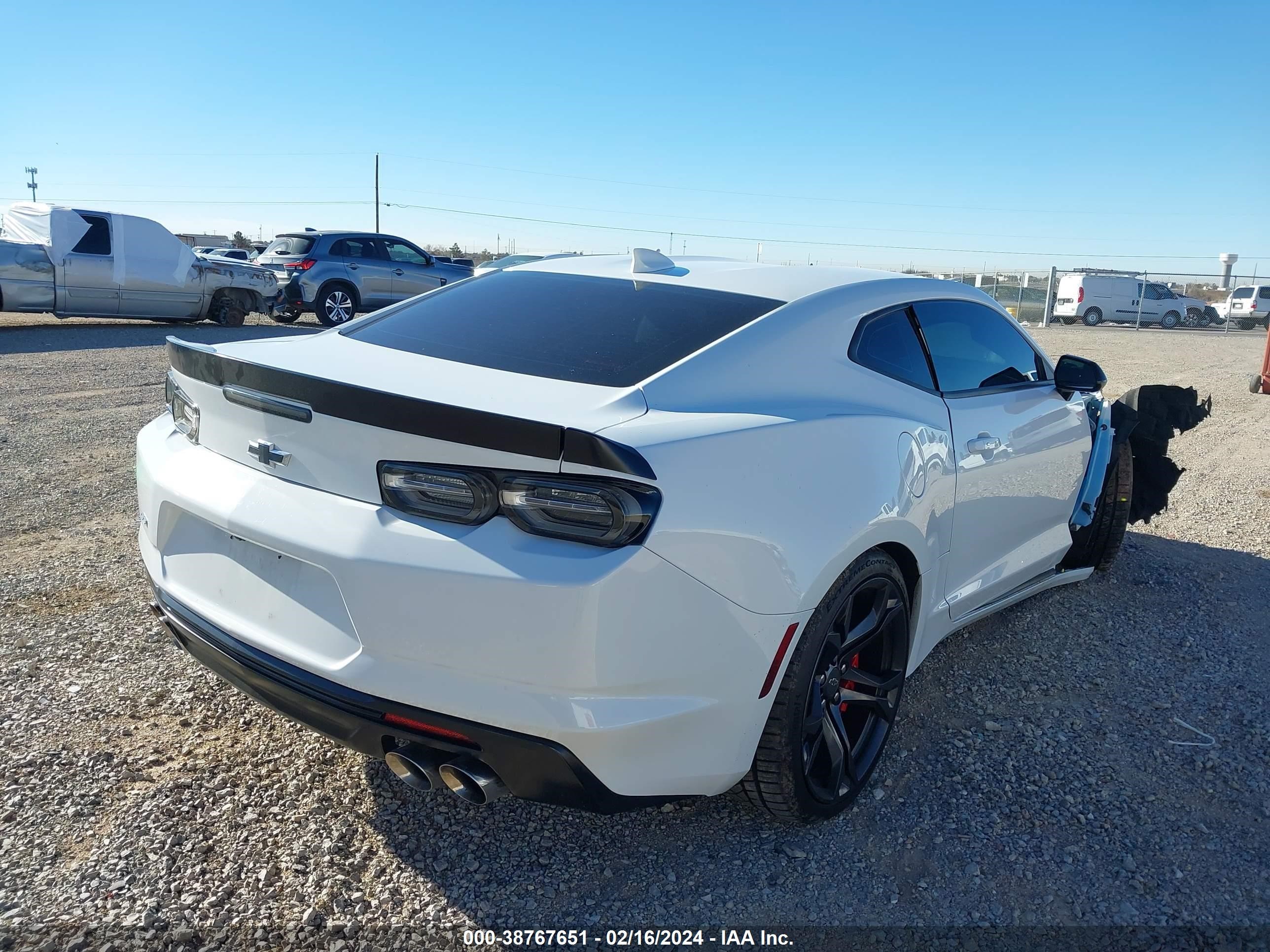 Photo 3 VIN: 1G1FE1R74N0132759 - CHEVROLET CAMARO 