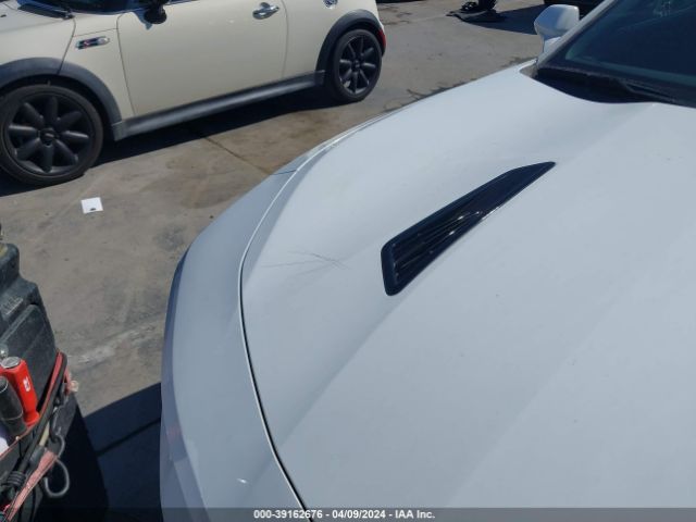 Photo 5 VIN: 1G1FE1R76J0147757 - CHEVROLET CAMARO 